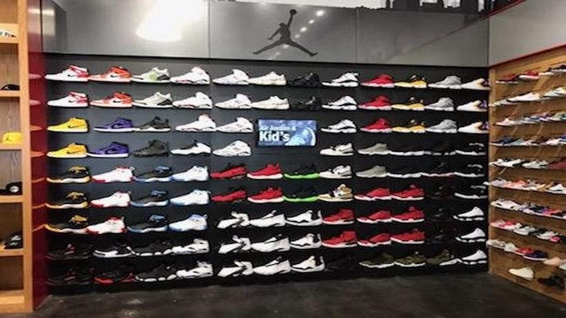 City Gear in Kansas City, MO  Athletic Clothing and Shoe Store