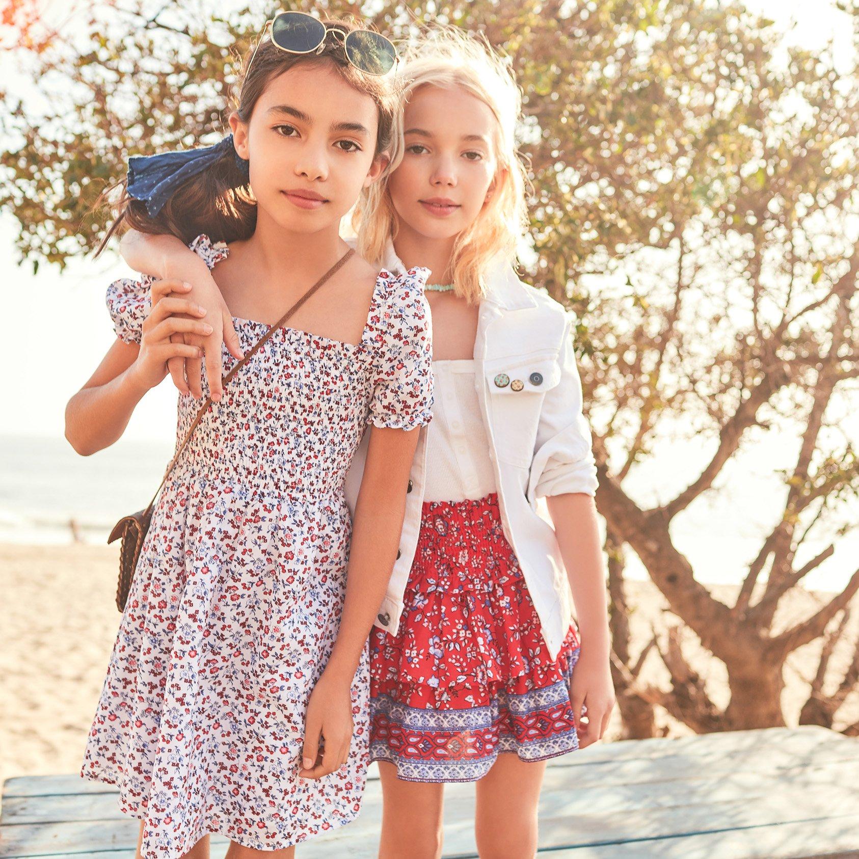 Ditsy Floral Smocked Puff Sleeve Dress image number 5