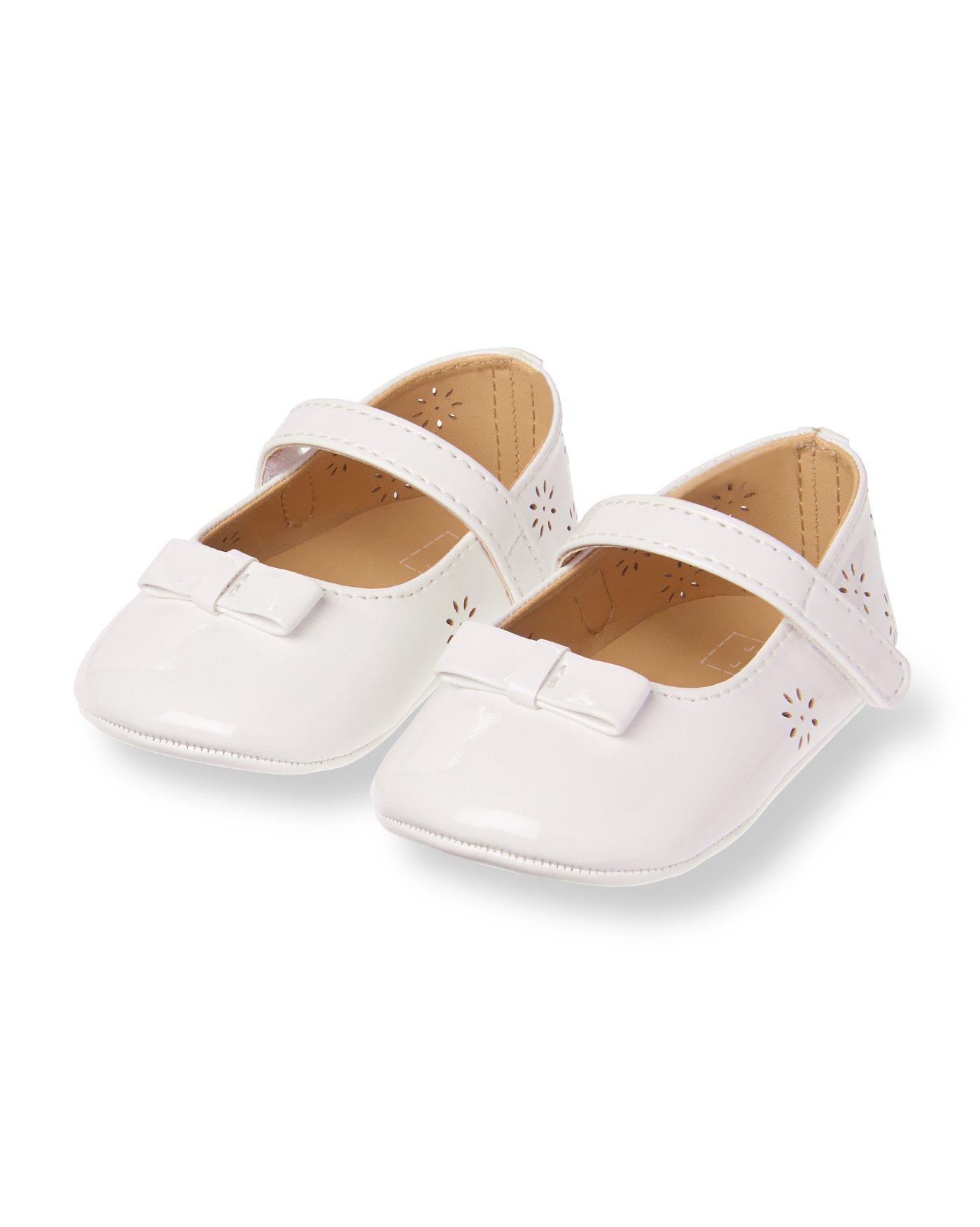 Eyelet Crib Shoe image number 0