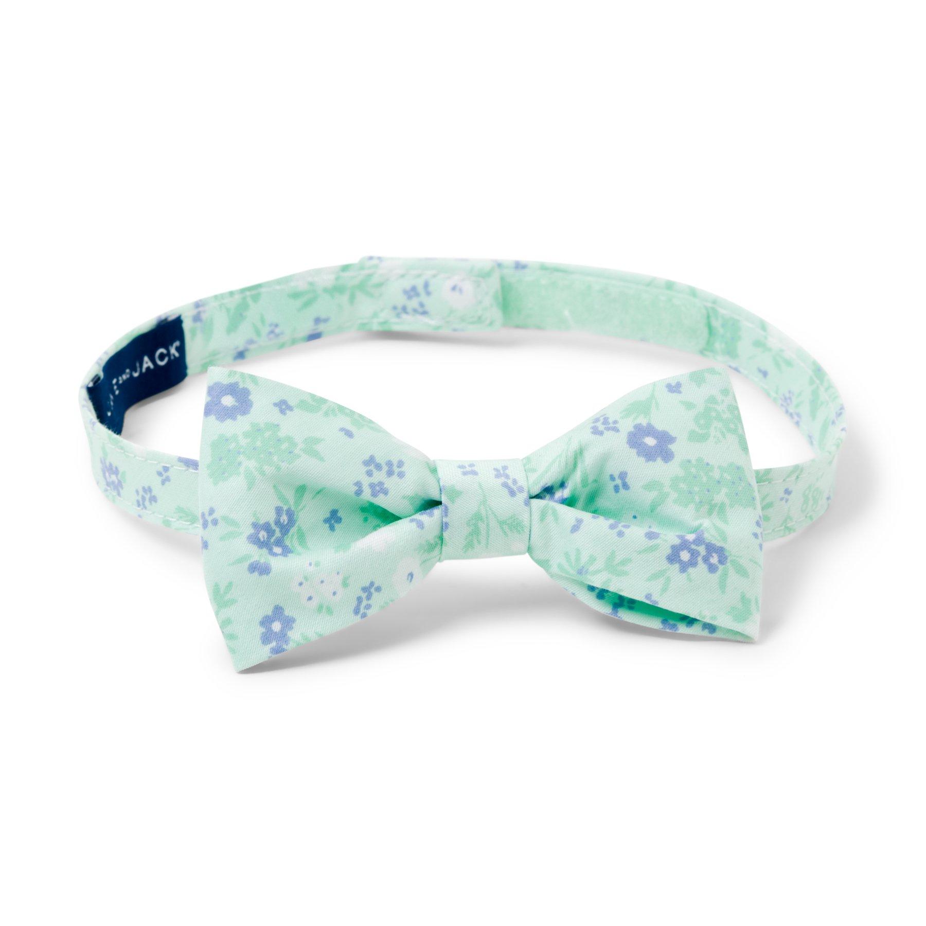 Ditsy Floral Bowtie image number 0