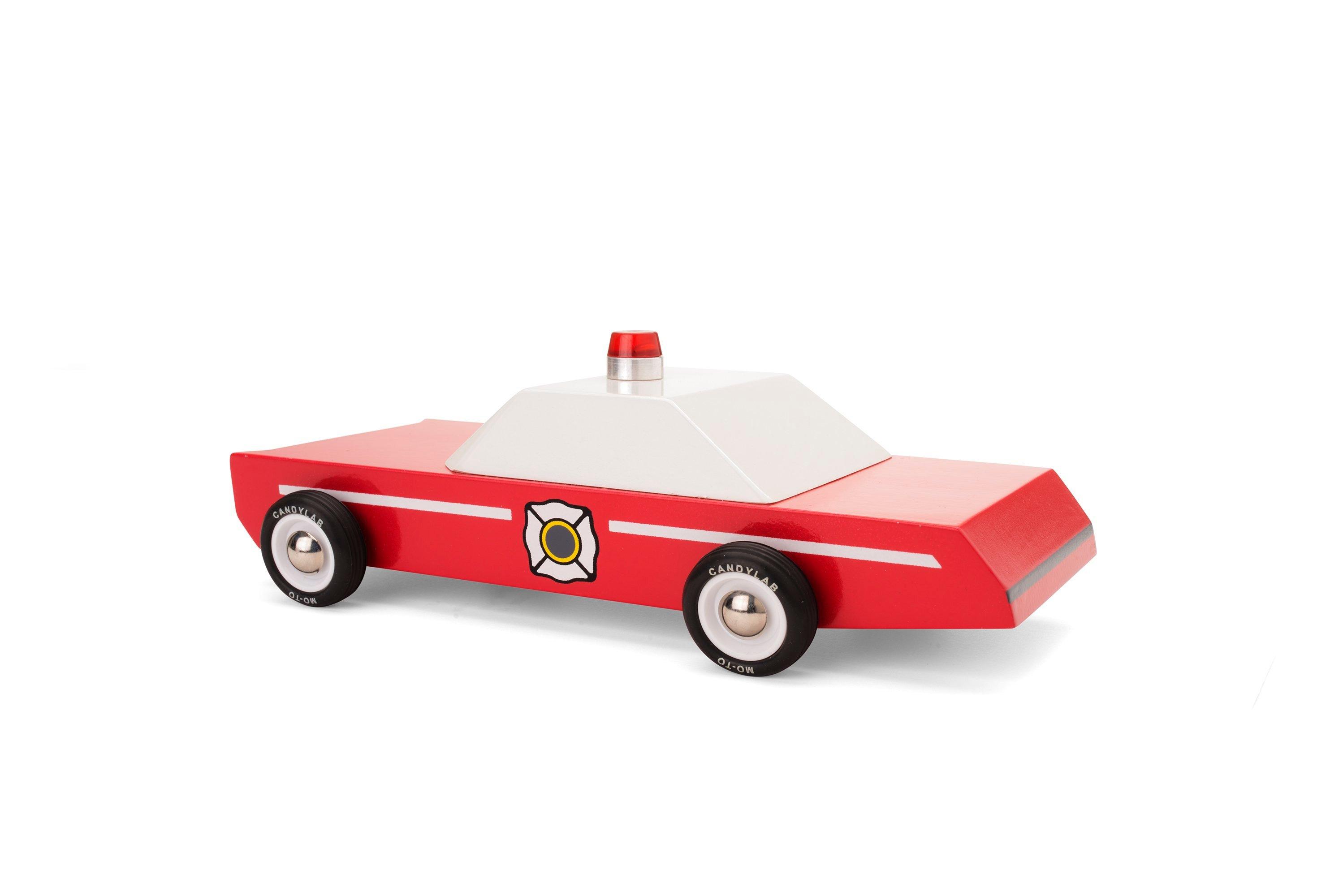 Candylab Americana Fire Chief Vehicle image number 1