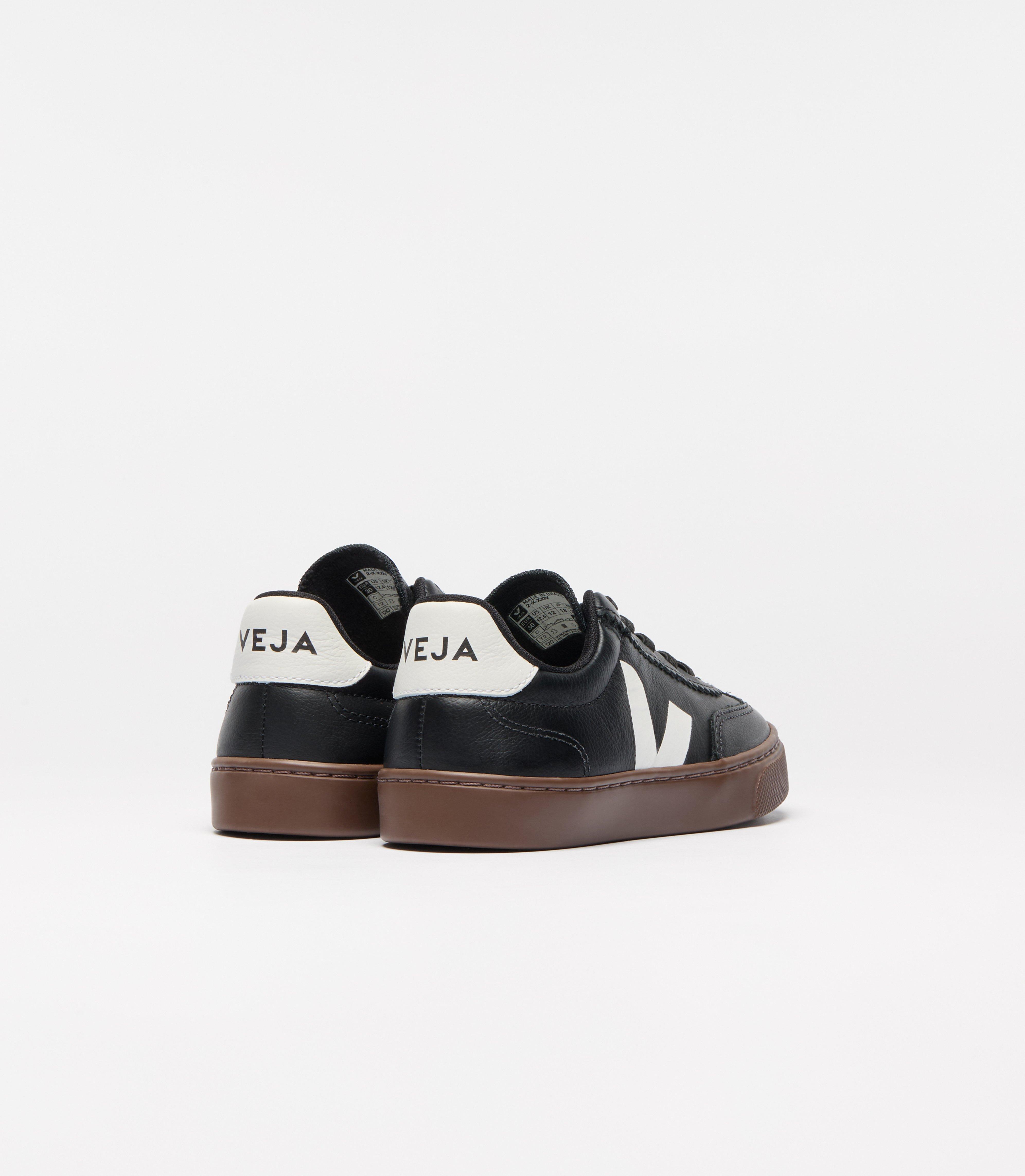 Veja Kid Volley Sneaker image number 2