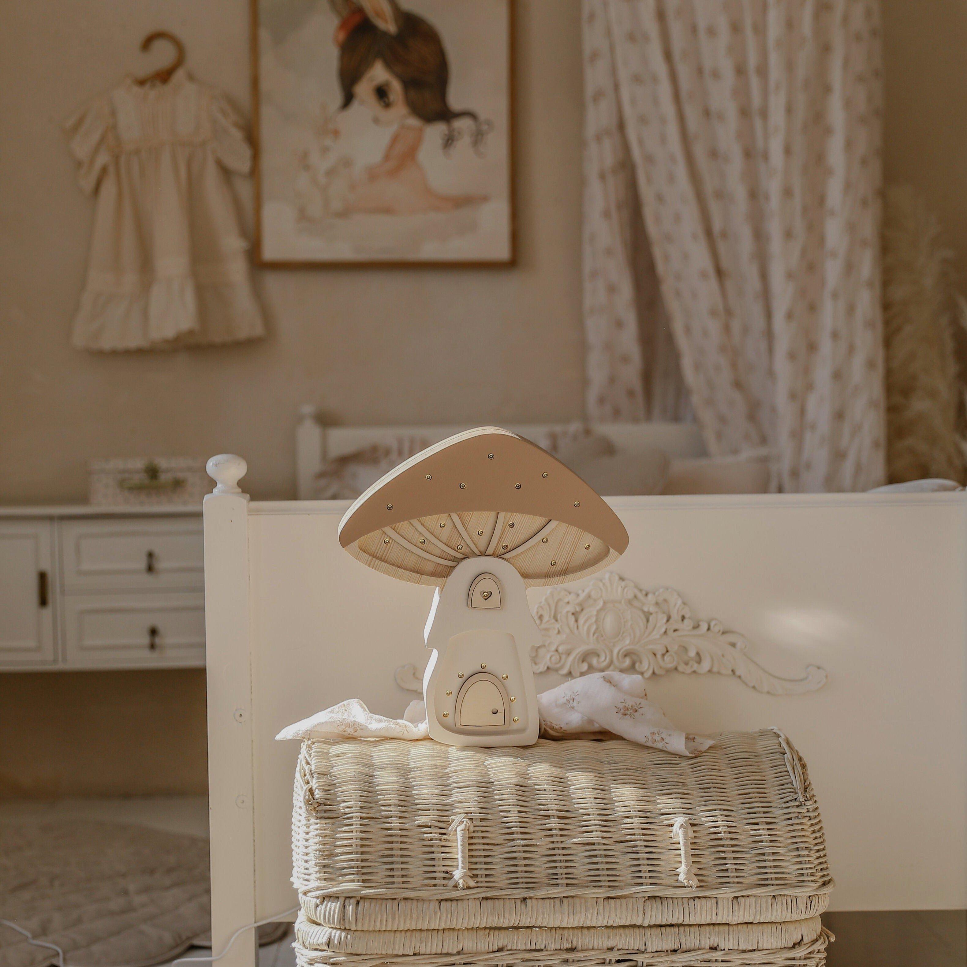 Mushroom House Lamp image number 4