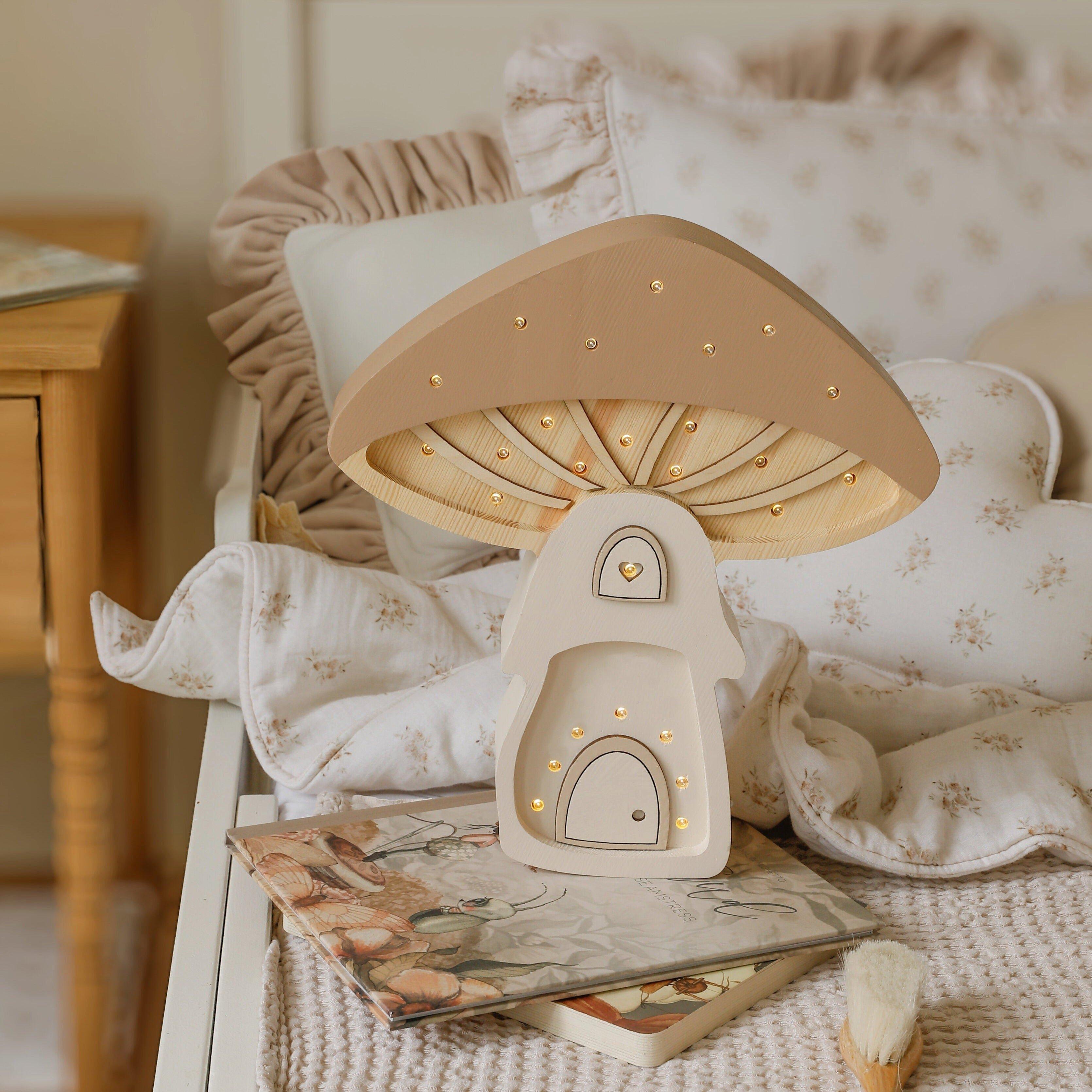 Mushroom House Lamp image number 1