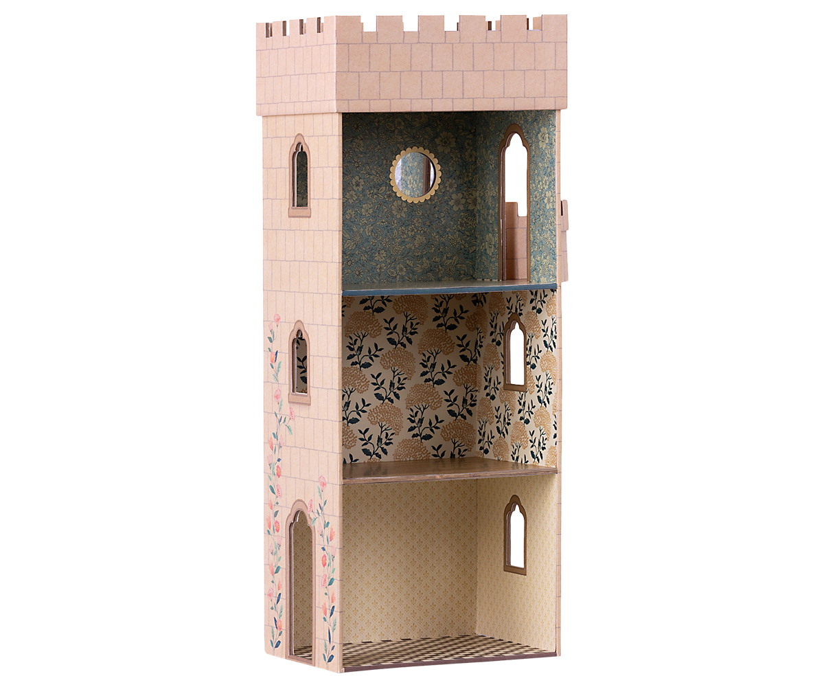 Castle with Mirror, Mouse image number 1