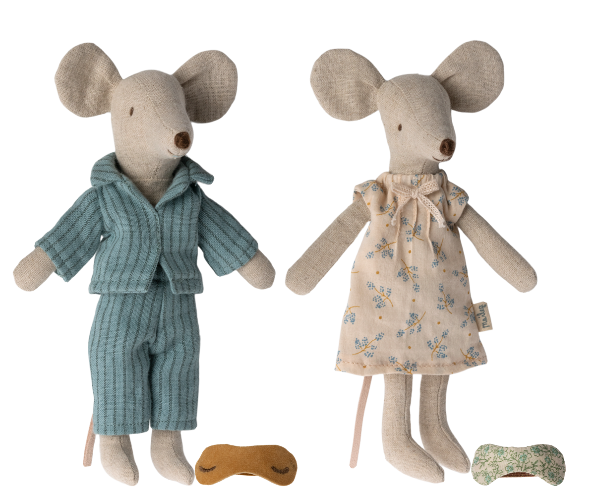 Mum & Dad Mice in Cigar Box image number 3
