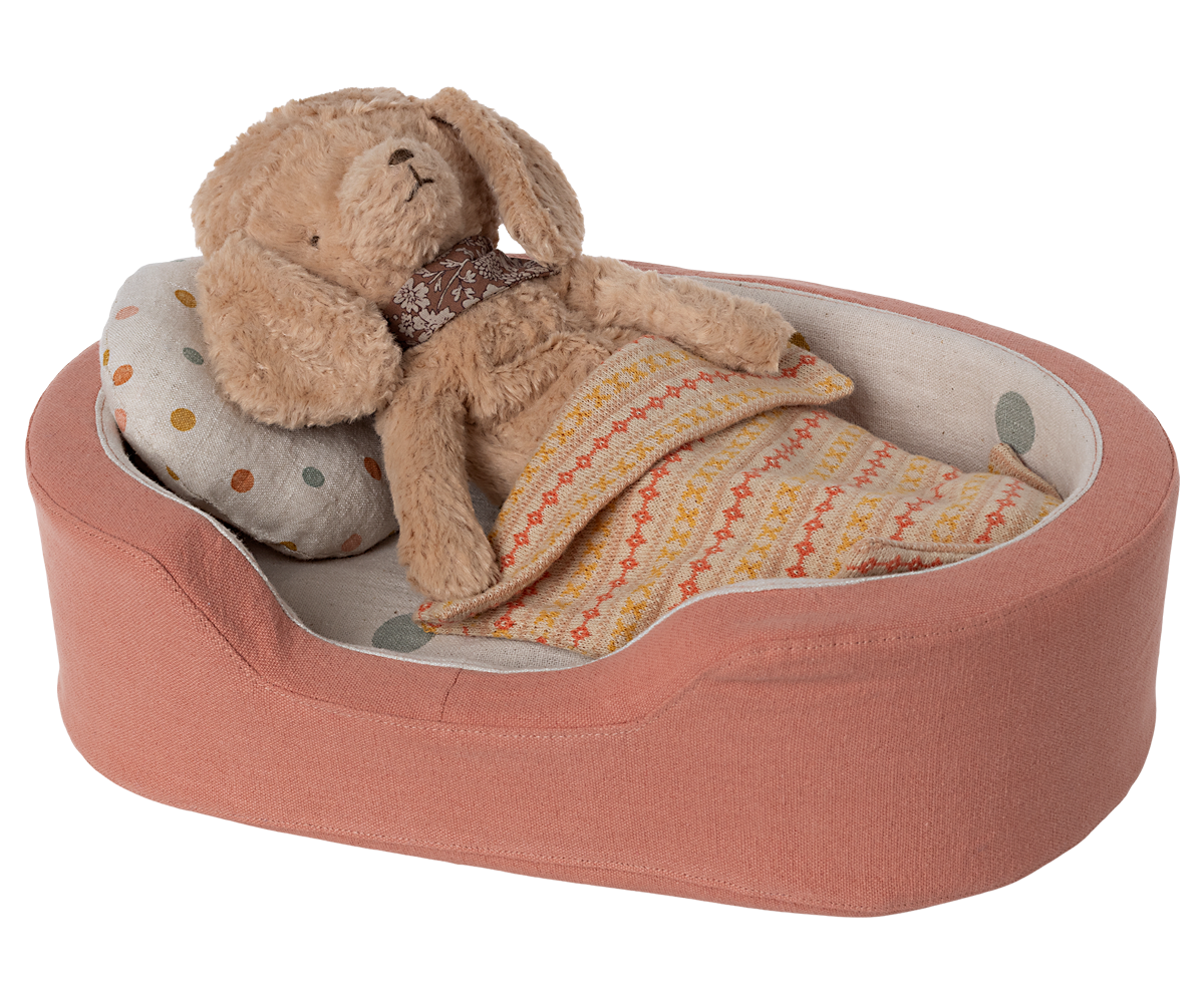 Cosy Basket, Medium - Coral image number 1