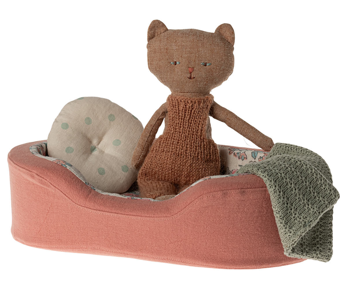 Cosy Basket, Small - Coral image number 2