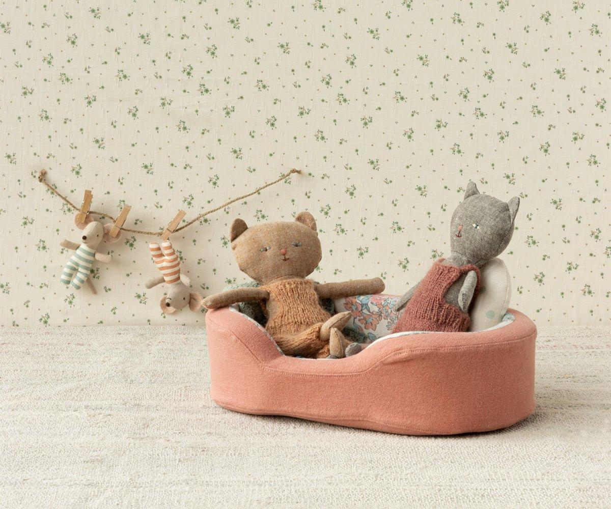 Cosy Basket, Small - Coral image number 1