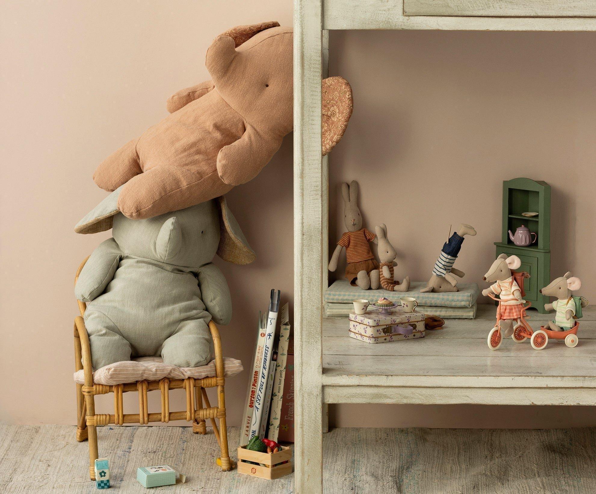 Elephant, Medium - Rose image number 2