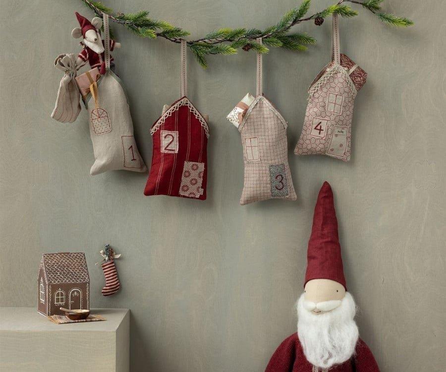 Advent Calendar, Christmas Street image number 1