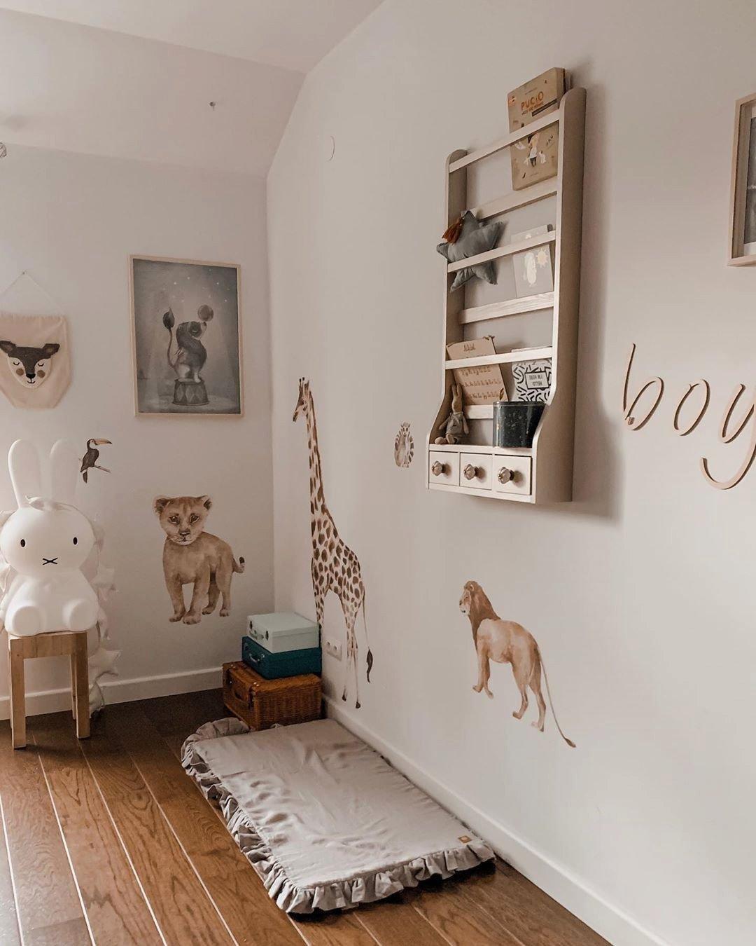 Savanna Animals Wonderland Wall Decal Set image number 4