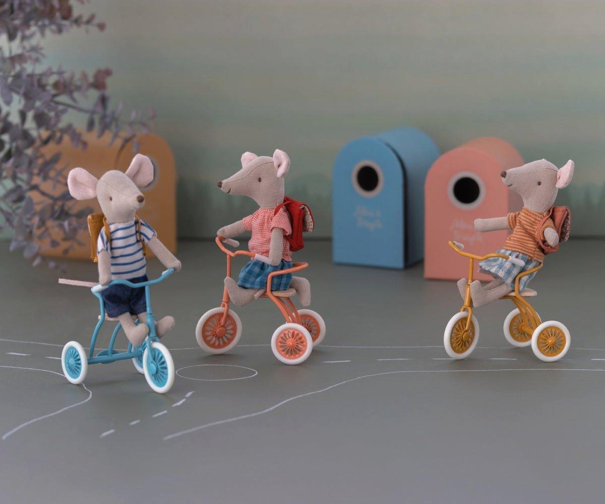 Tricycle Mouse, Big Sister image number 2
