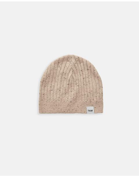 Beanie - Hug Me