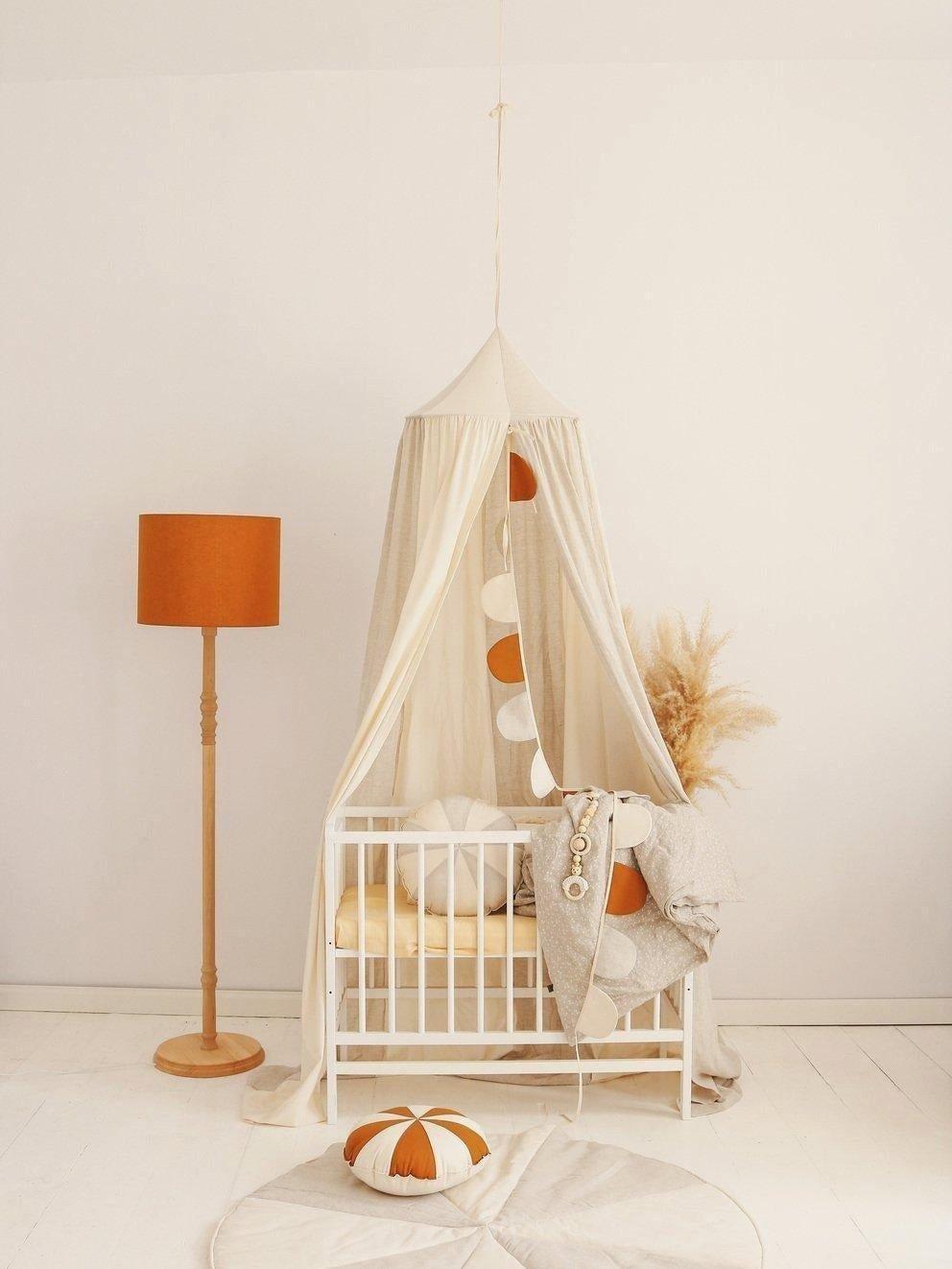 “Cream Circus” Canopy image number 1