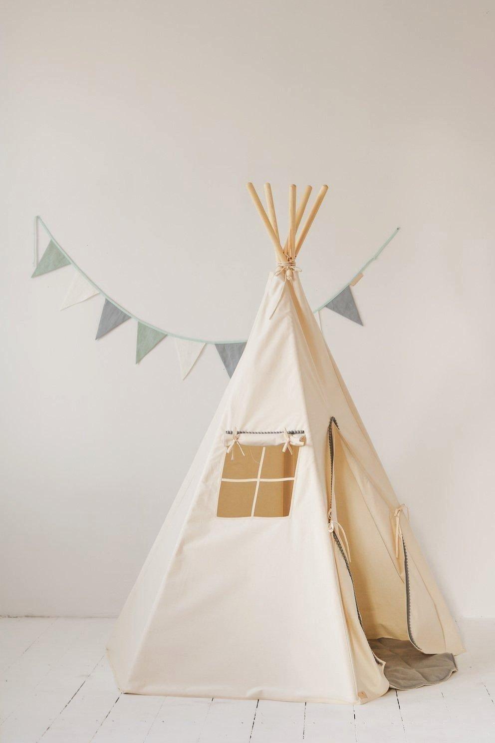 “Grey Pompoms” Teepee with Pompoms and Round Mat Set image number 3