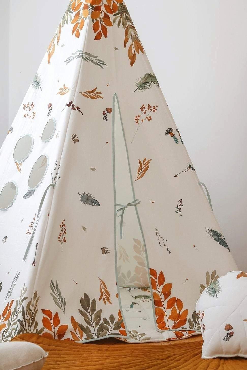 “Forest Friends” Teepee Tent image number 3