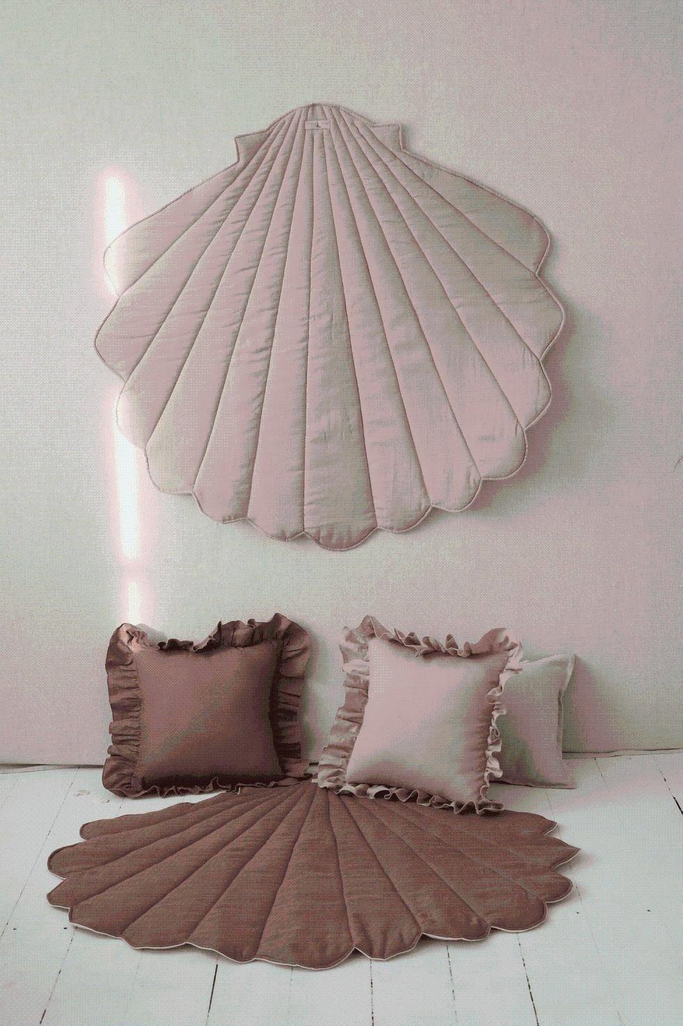“Powder Frills” Teepee Tent with Frills and "Powder Pink" Shell Mat Set image number 3