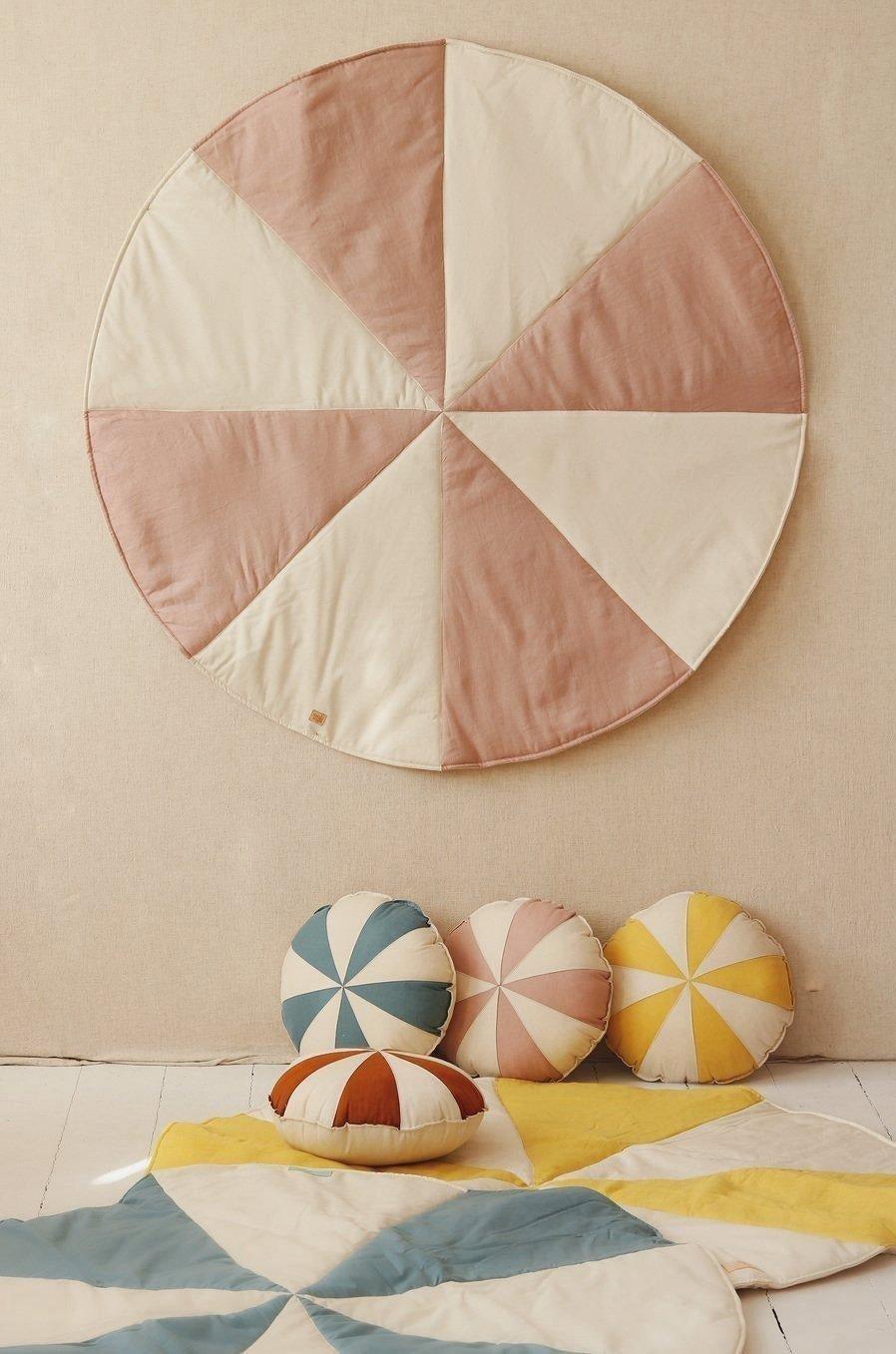 “Powder Candy” Round Patchwork Mat image number 3