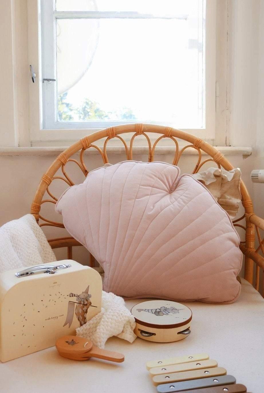 Velvet “Powder Pink” Ginkgo Leaf Pillow image number 2