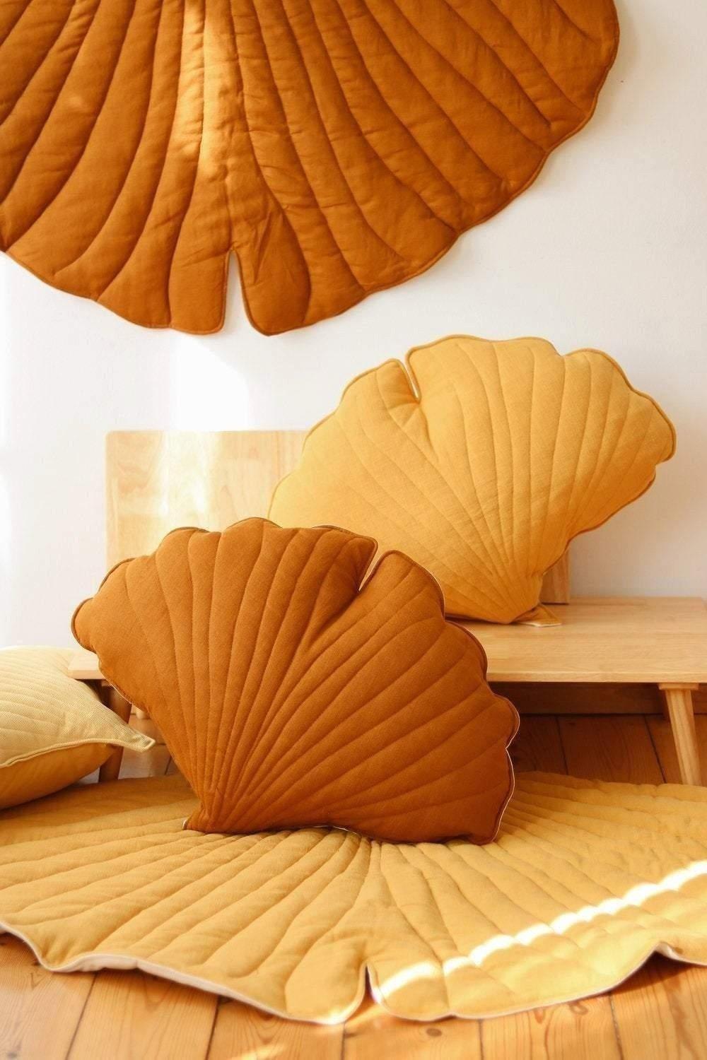 Linen “Caramel” Ginkgo Leaf Pillow image number 2