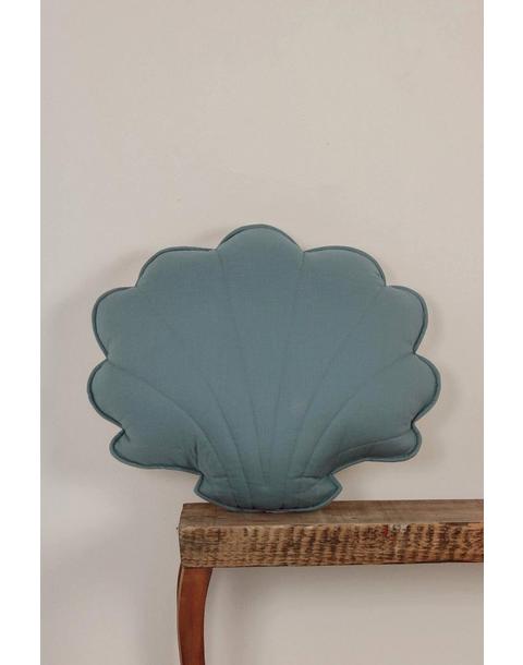 Linen “Eye of the Sea” Shell Pillow