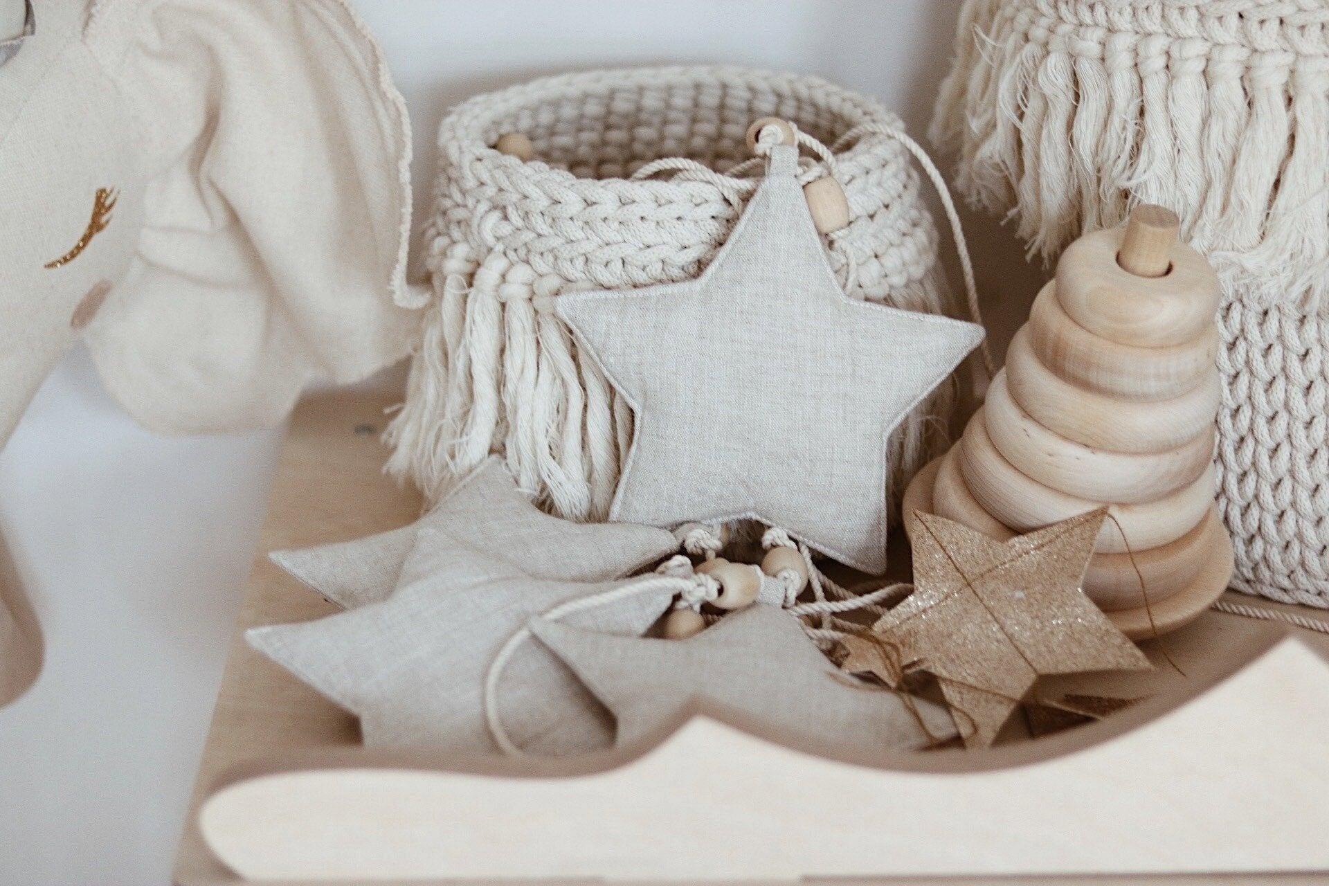 Linen “Sand Star Dust” Garland with Sand Stars image number 4