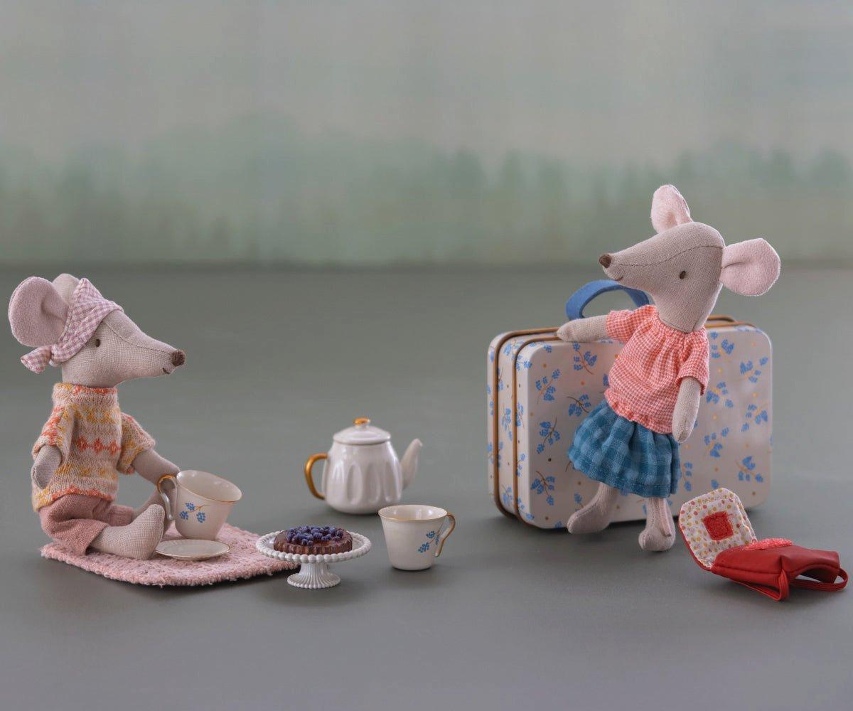 Afternoon treat, Mouse - Blue Madelaine / Default Title image number 1