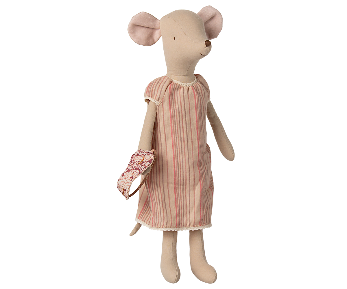 Medium Mouse in Nightgown image number 3