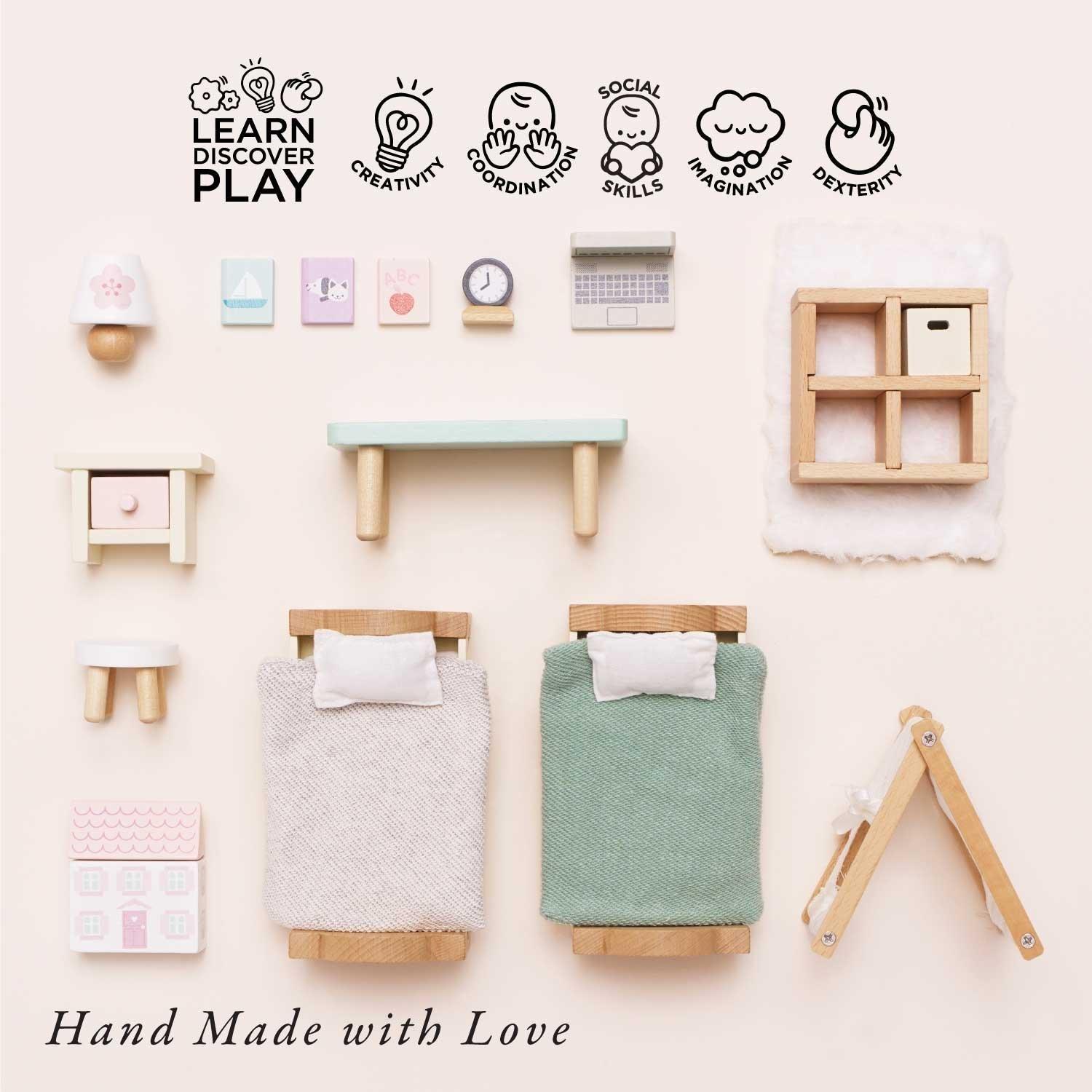 Wooden Dolls house Child's Bedroom Furn - 24 Piece image number 1
