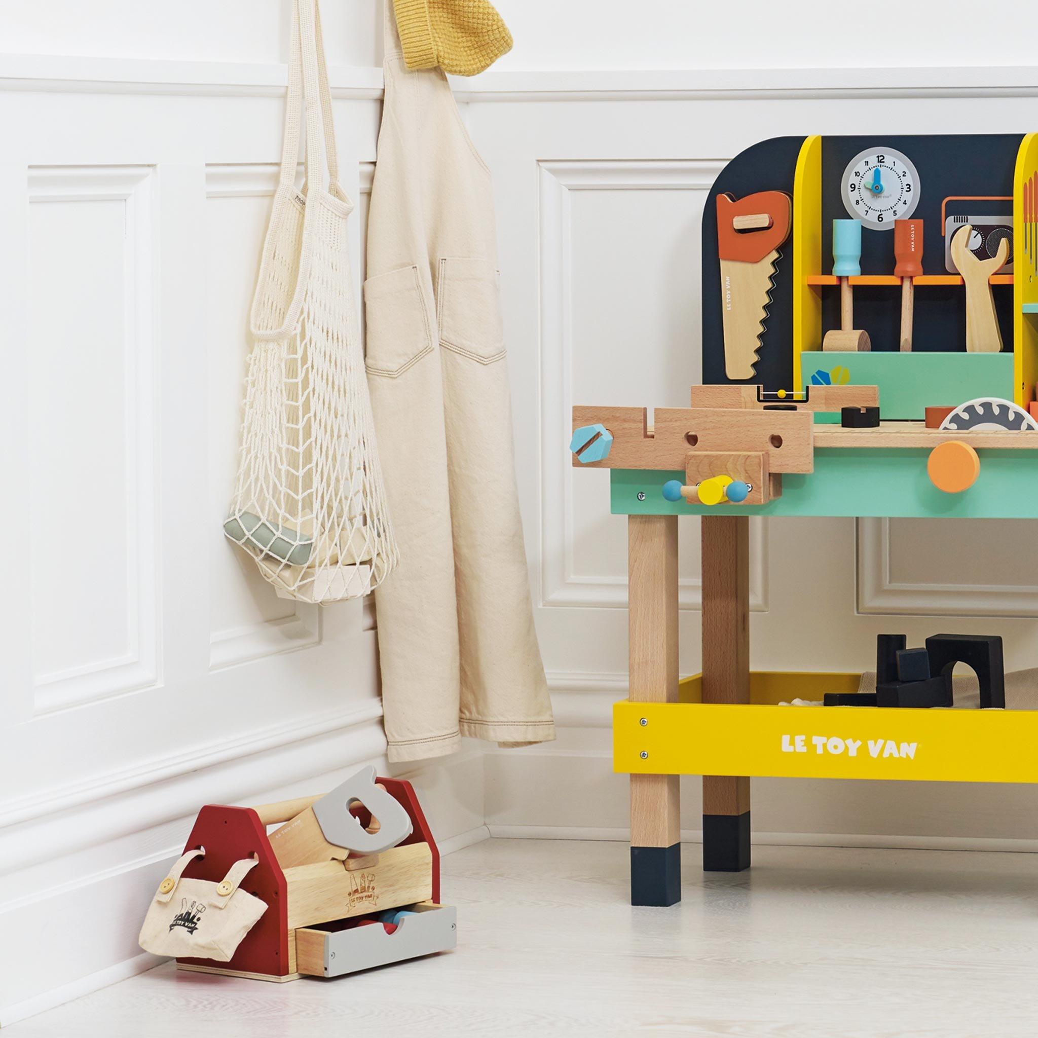 Tool Box & Wooden Tools - 11 Accessories image number 4