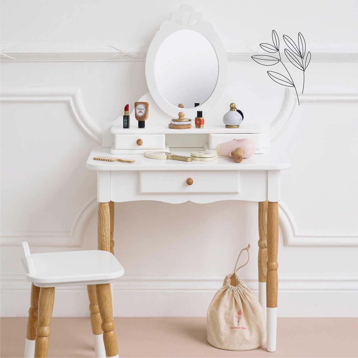 Vanity Star Beauty Kit - 11 Piece image number 2