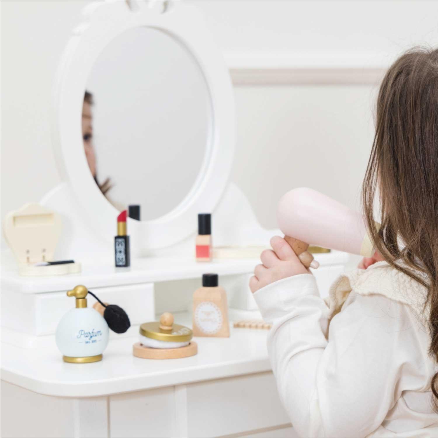 Vanity Star Beauty Kit - 11 Piece image number 3