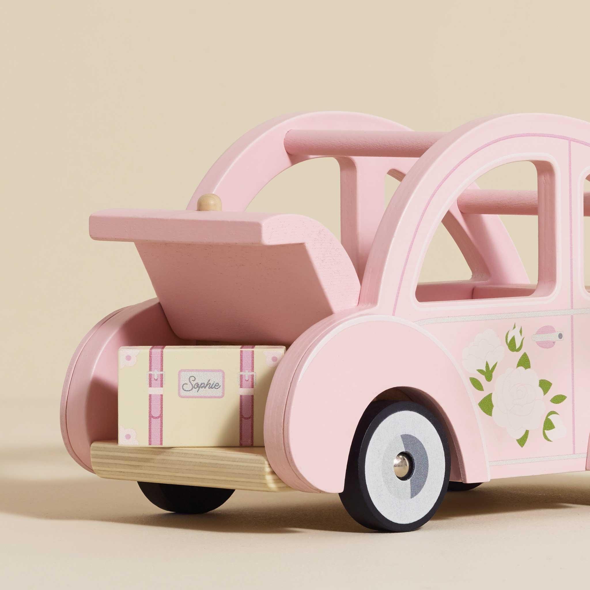 Sophie's Dolls House Toy Car image number 1