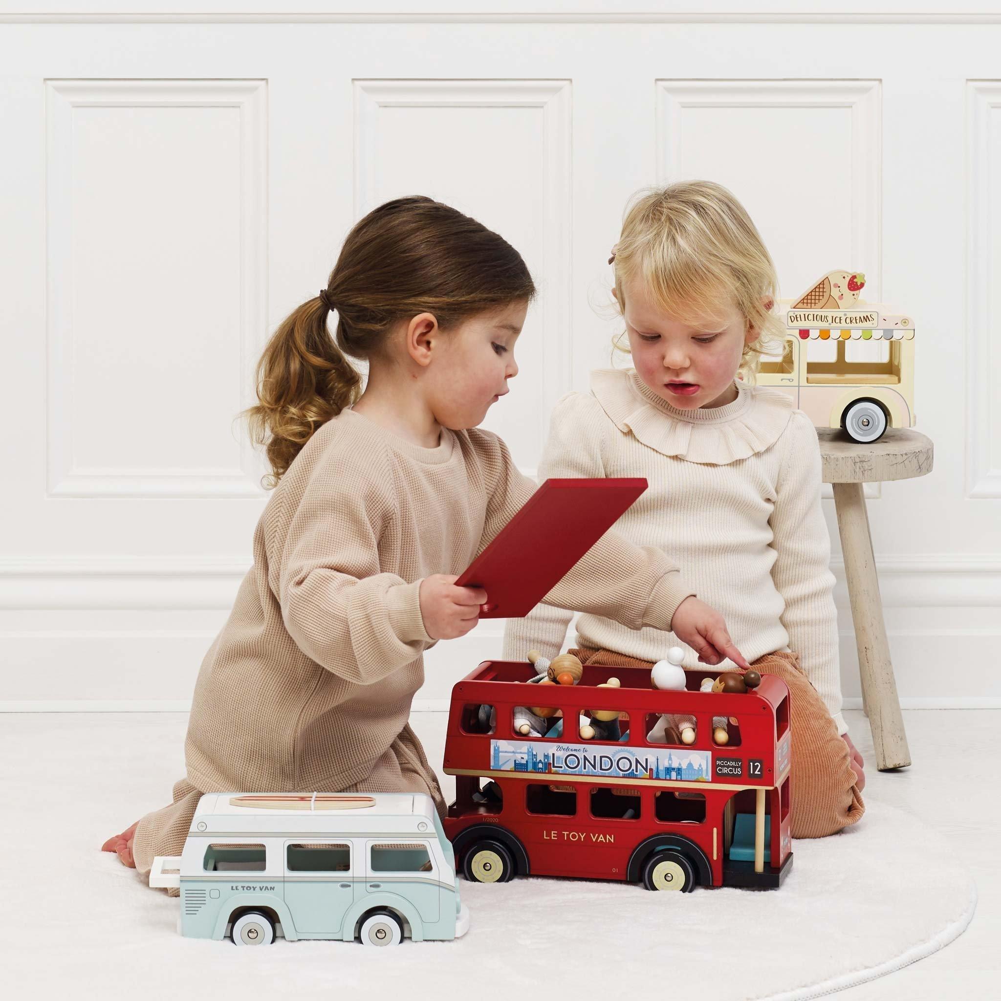 Holiday Camper Van image number 2