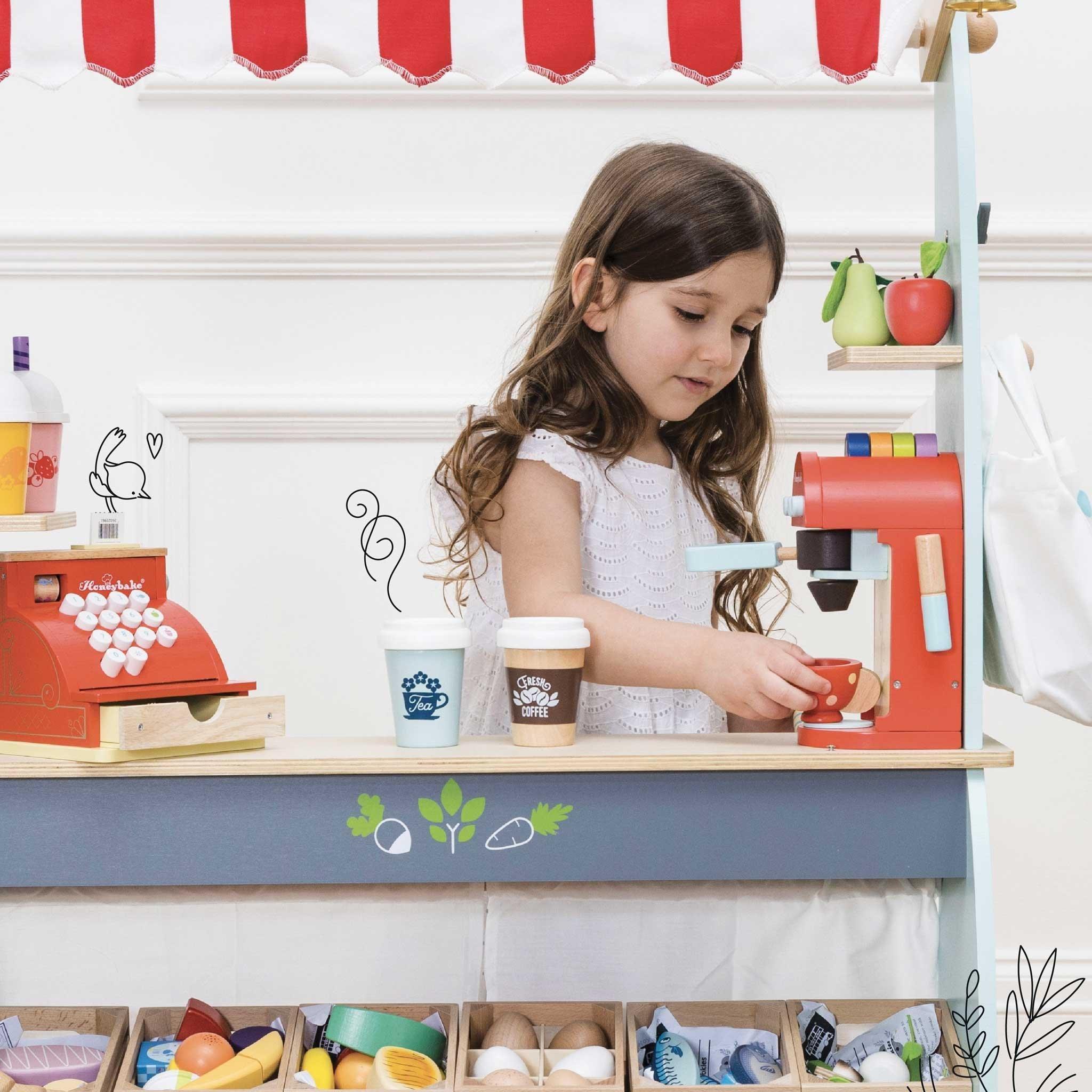 Wooden Toy Coffee Machine & Pods image number 4