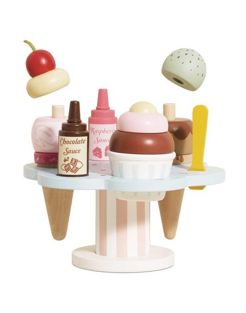 Wooden Ice Cream Stand & Toppings