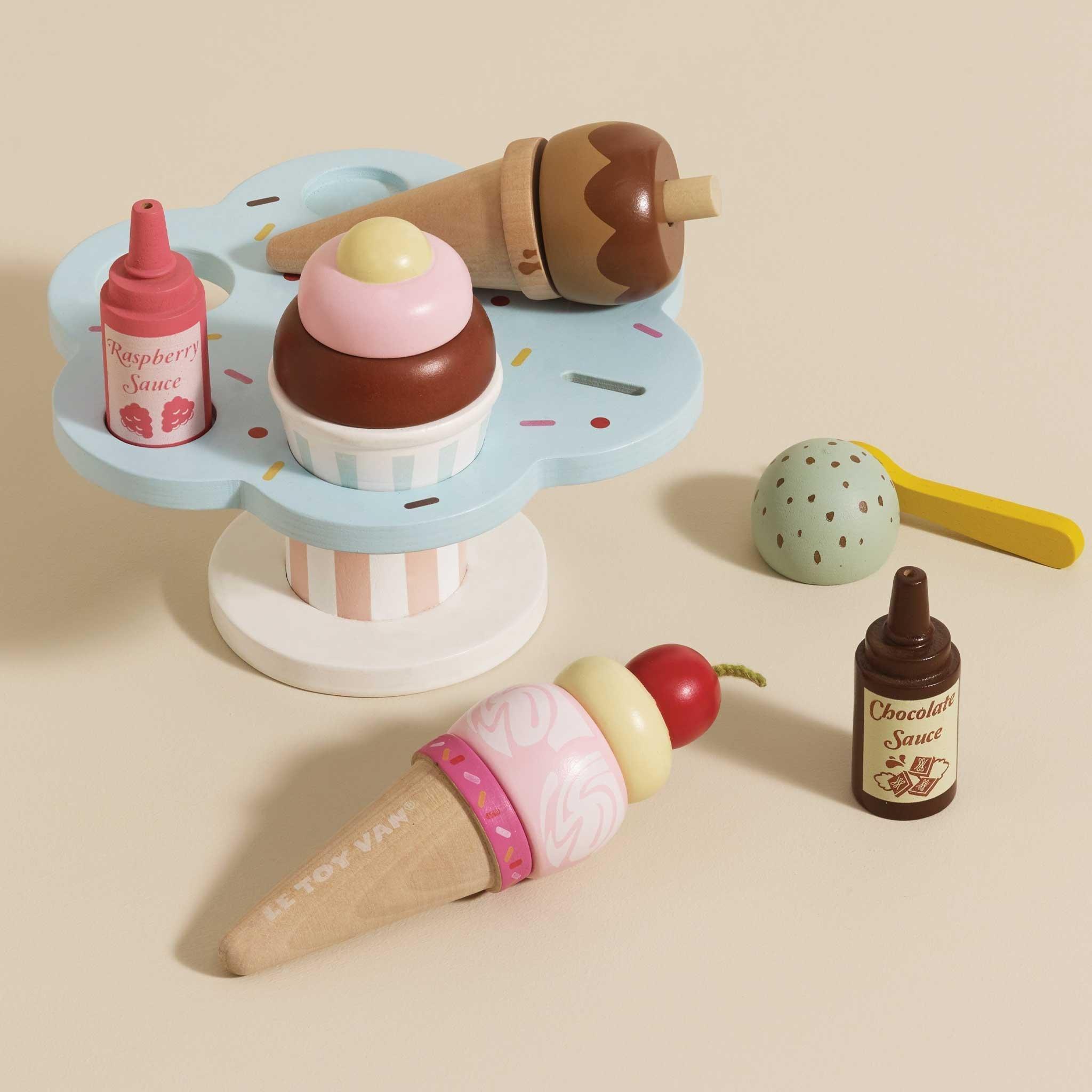 Wooden Ice Cream Stand & Toppings image number 1