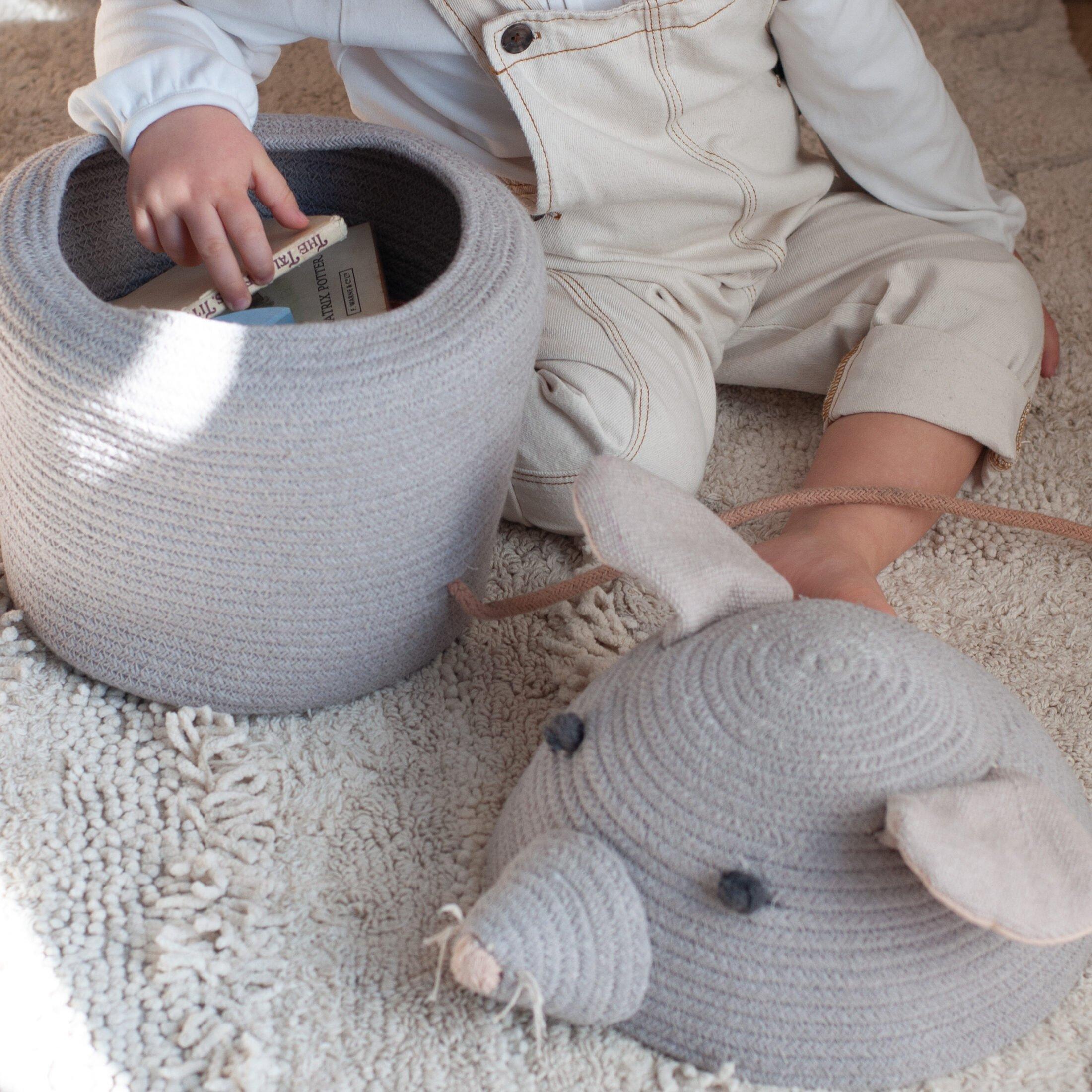 Basket Renata the Rat image number 2