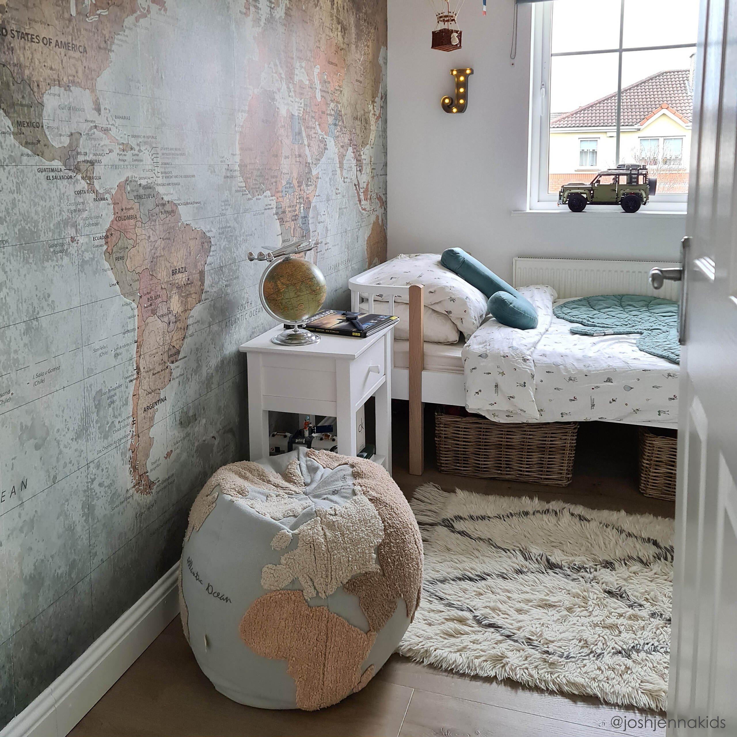 Pouf World Map image number 3