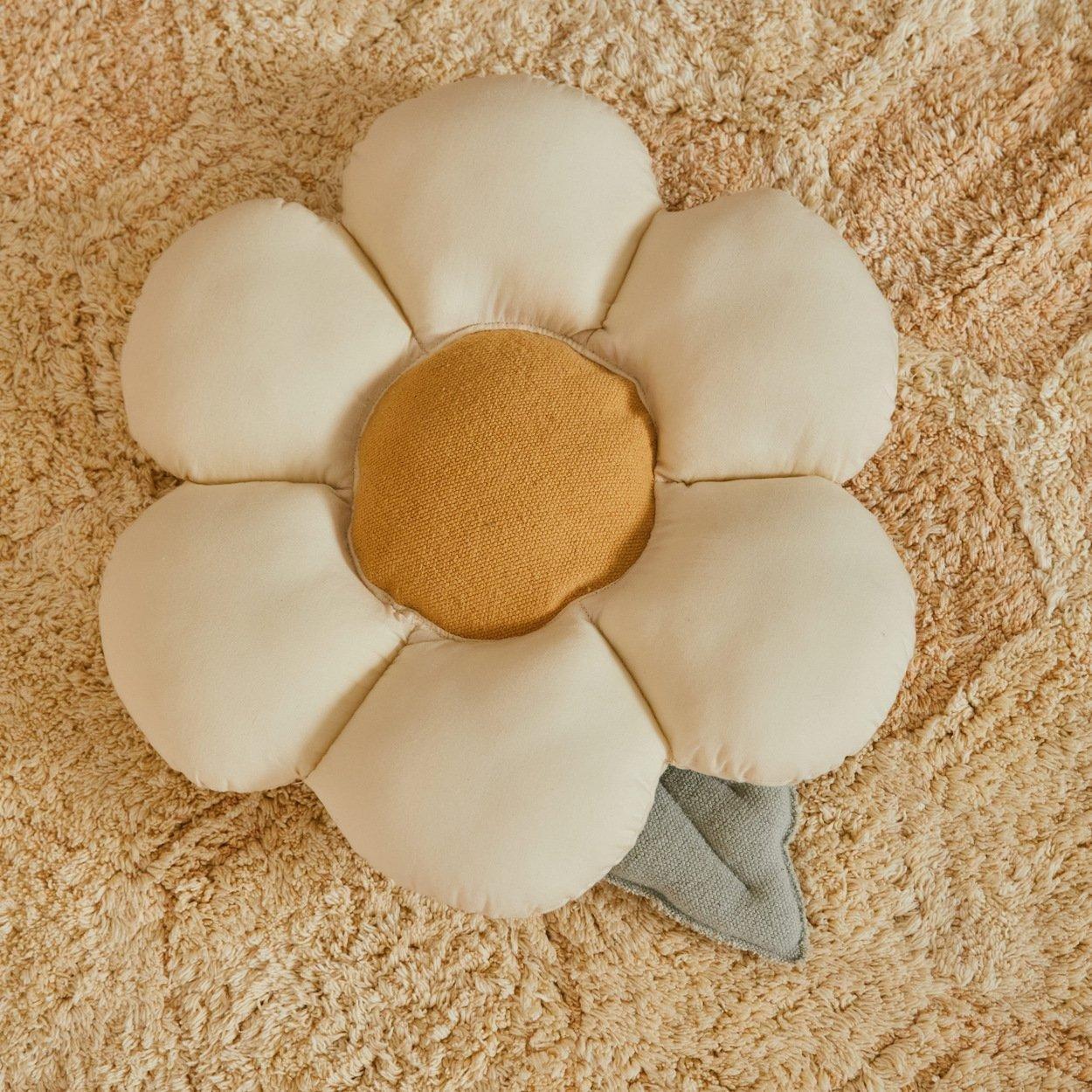 Cushion Little Daisy image number 1