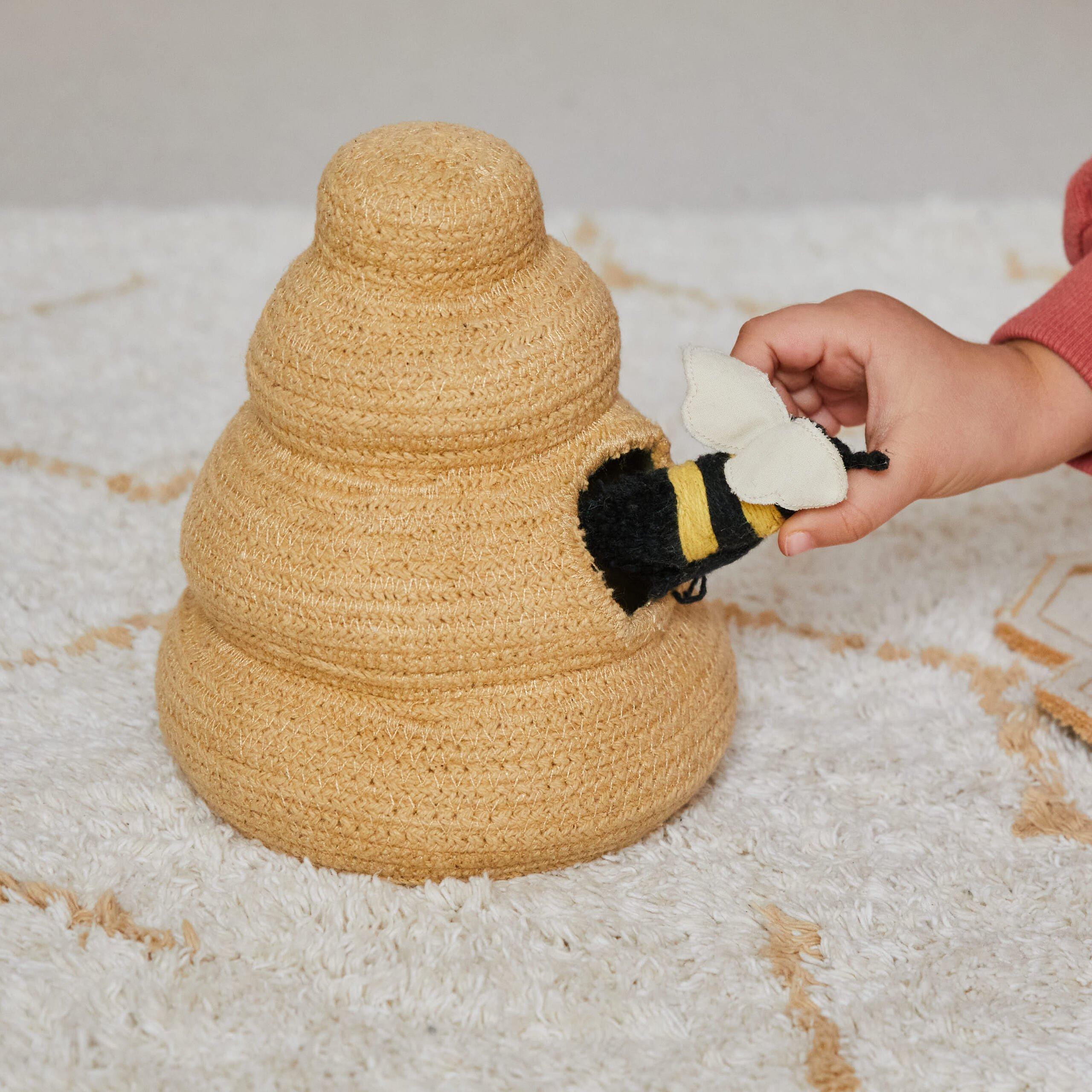 Play Rug Pollination image number 1