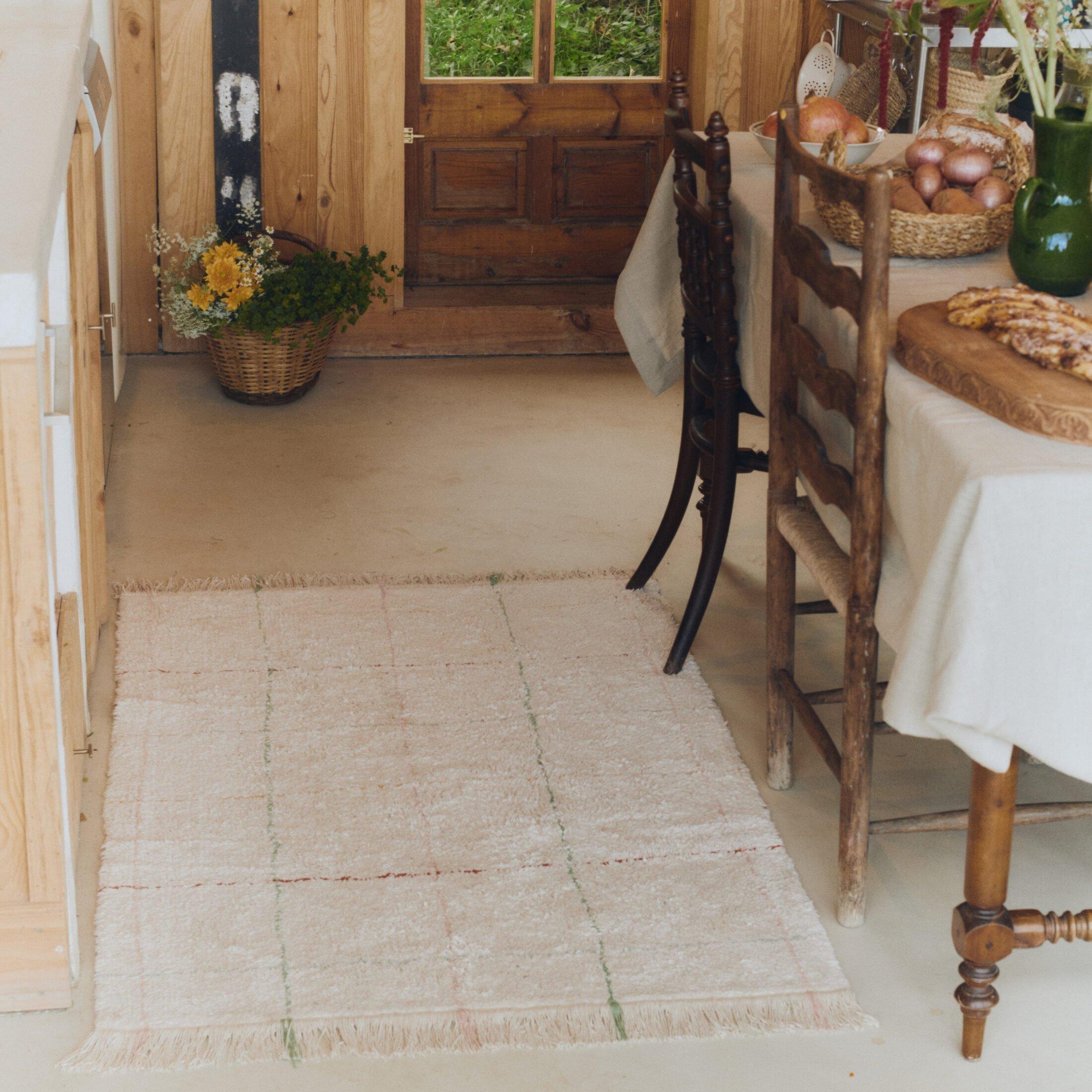 Washable Rug Color Lines image number 3