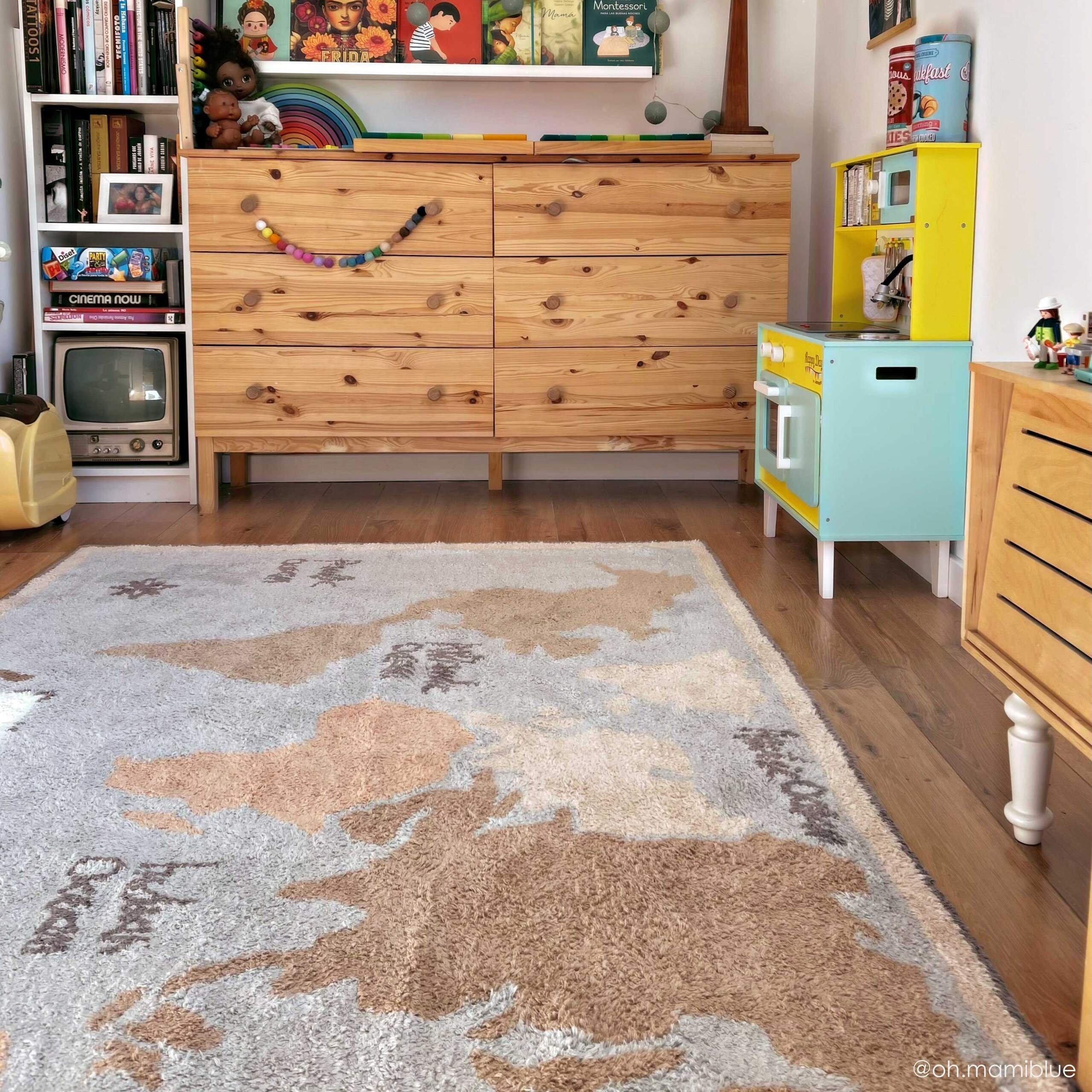 Washable Rug Vintage Map image number 2
