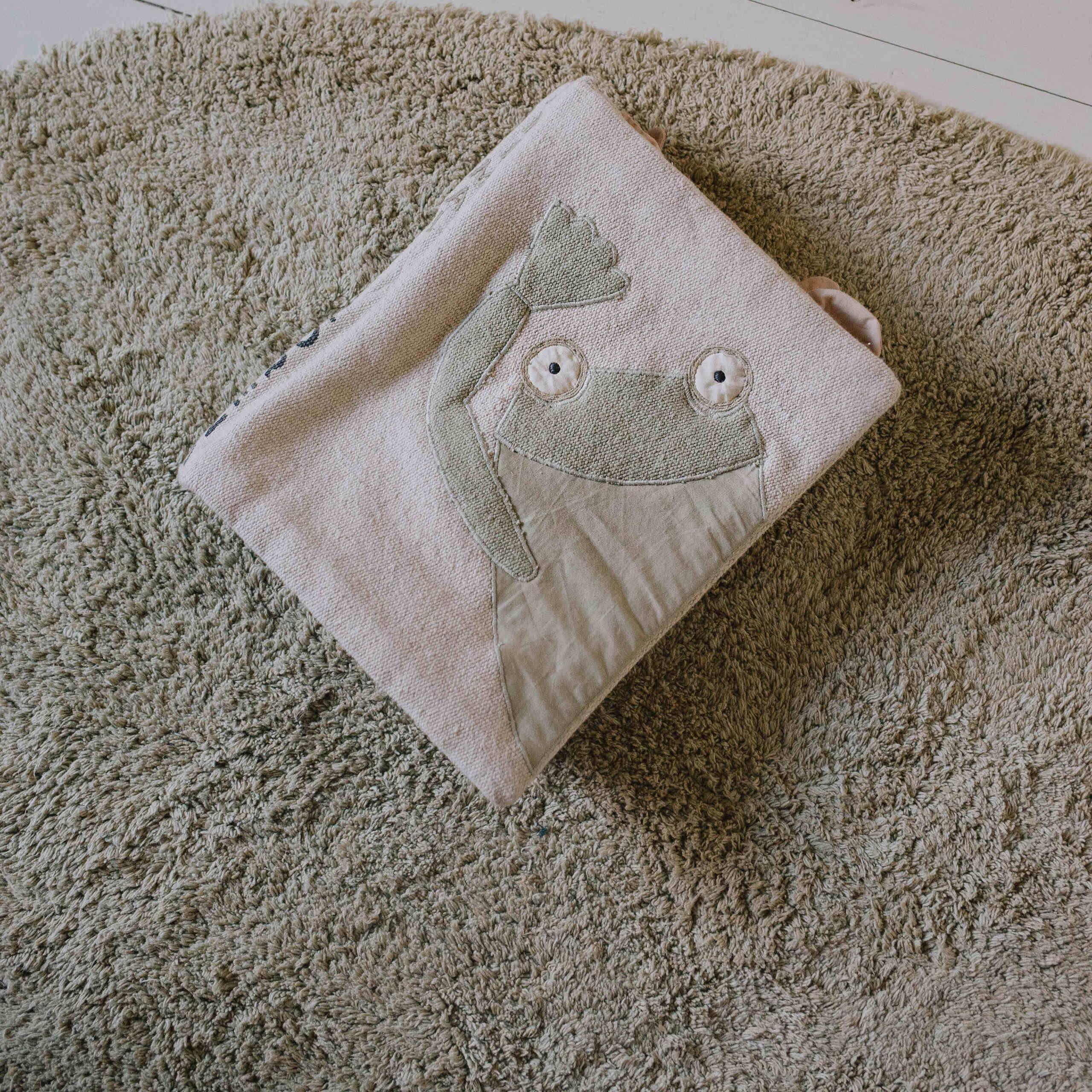 Sensory Book Animals image number 3