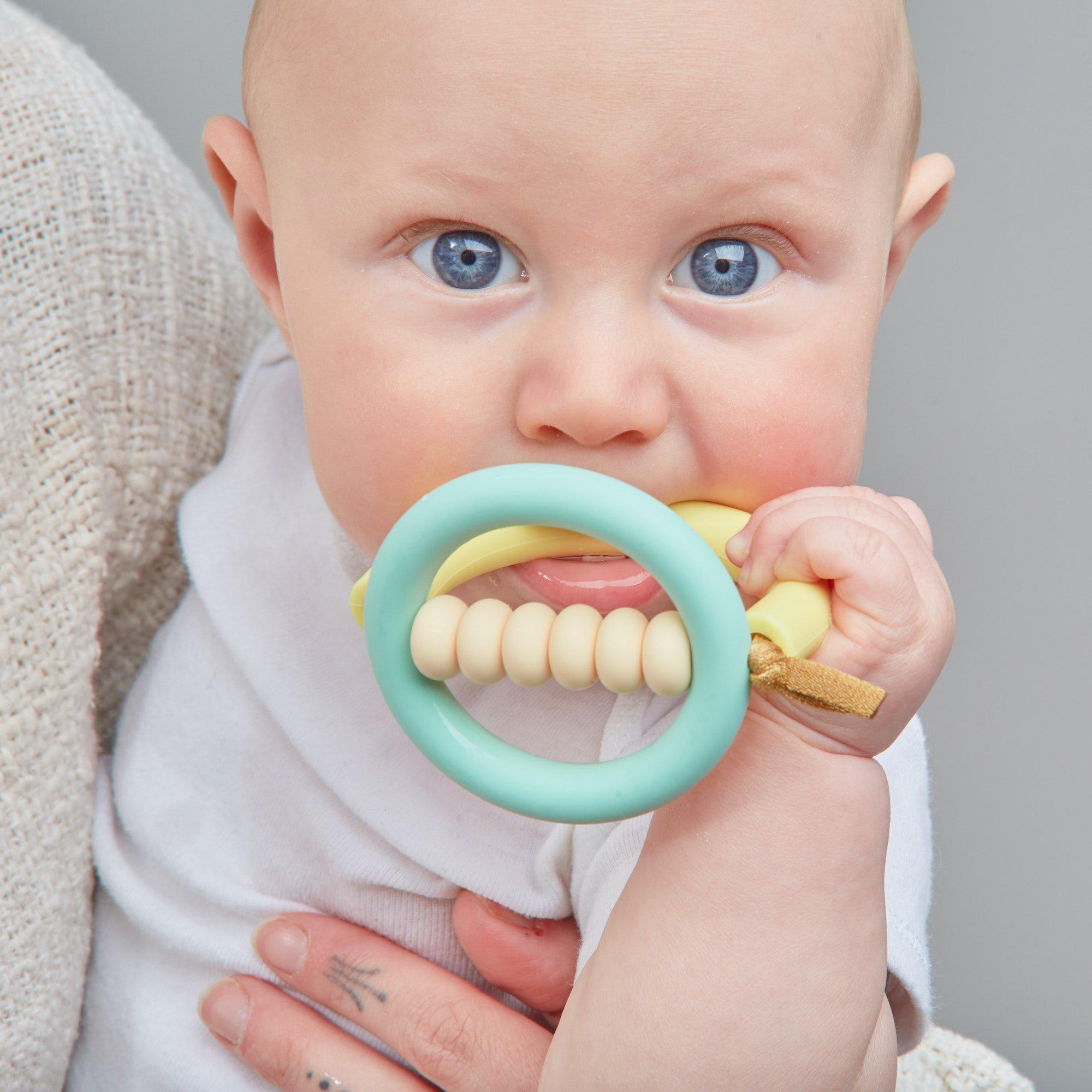 Dewdrop Orbit Teether image number 1