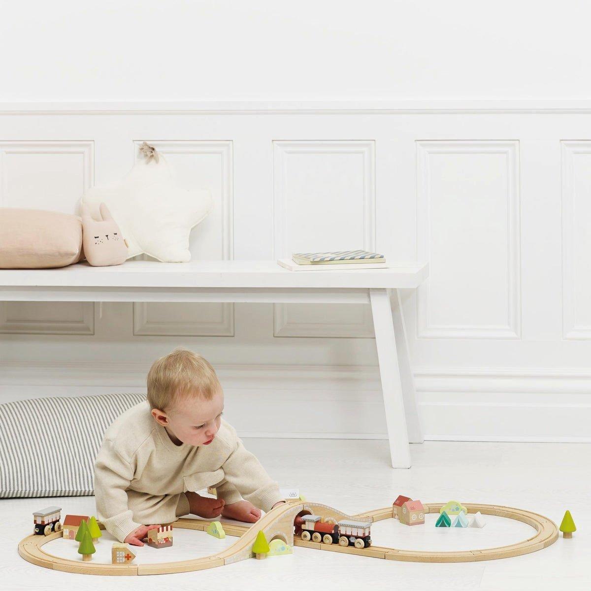 Figure of 8 Train Set - 40 Pieces image number 1