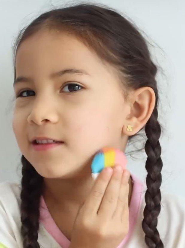 Arc of Joy - Kids' Makeup Set image number 2
