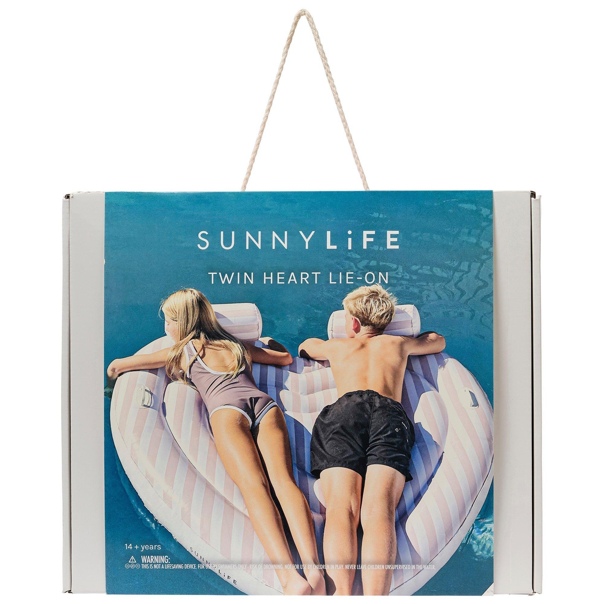 Lie-On Twin Float: Stole My Heart image number 1