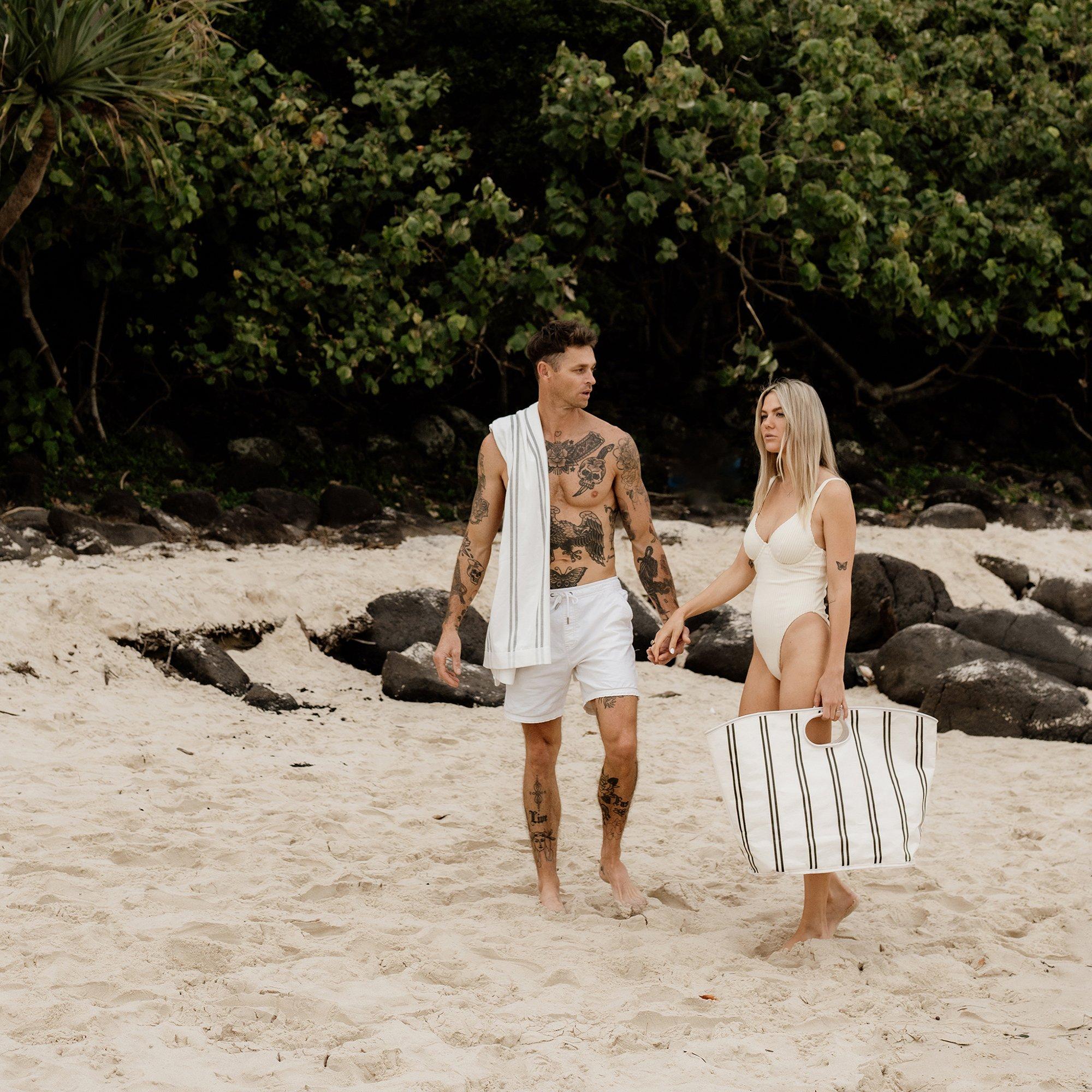 Carryall Beach Bag: Casa Tunisa image number 4